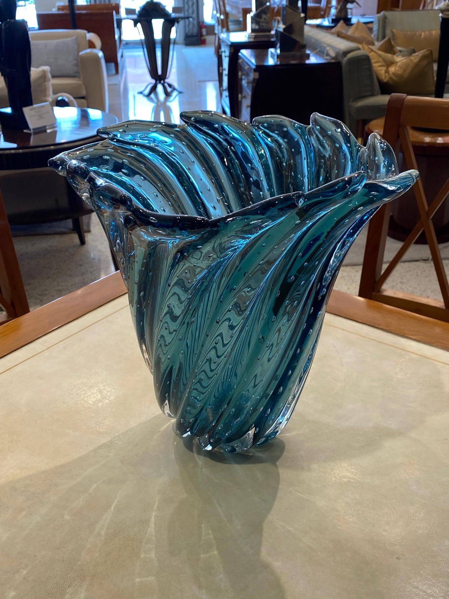 Mid-Century Modern Vase en verre de Murano post-moderne en vente