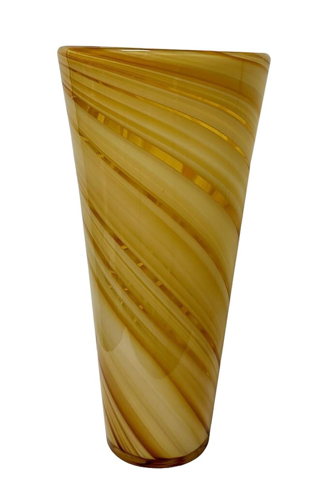 Murano Glass Vase In Good Condition For Sale In Tampa, FL