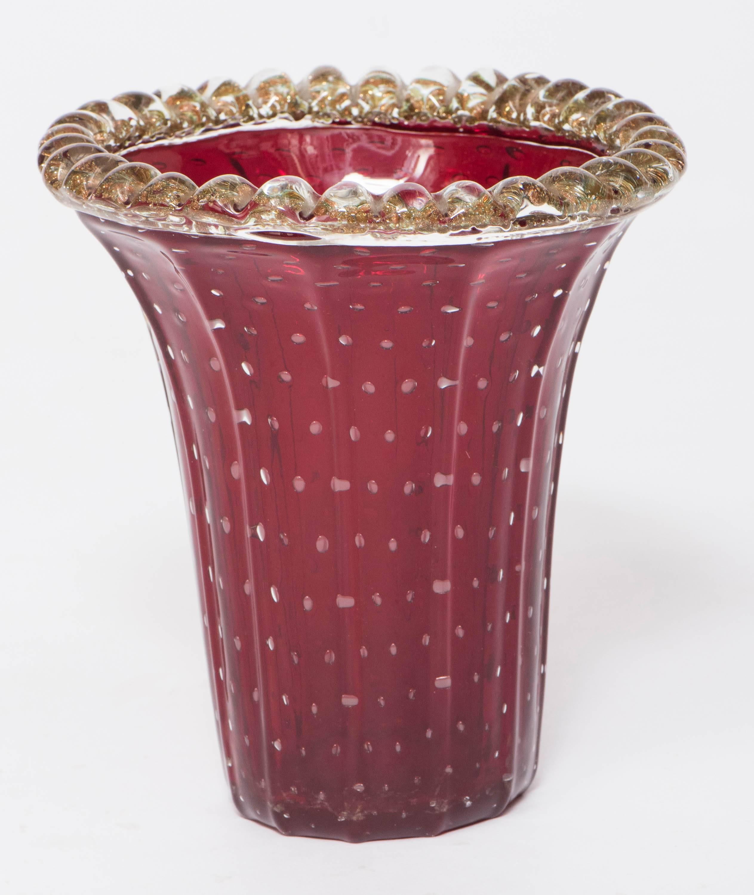 Murano Glass vase by Pino Signoretto, Italy, circa 1940.
Red color with a clear glass frill to top.
Signed to the base.
Measures: 19cm high x 18 cm diameter.