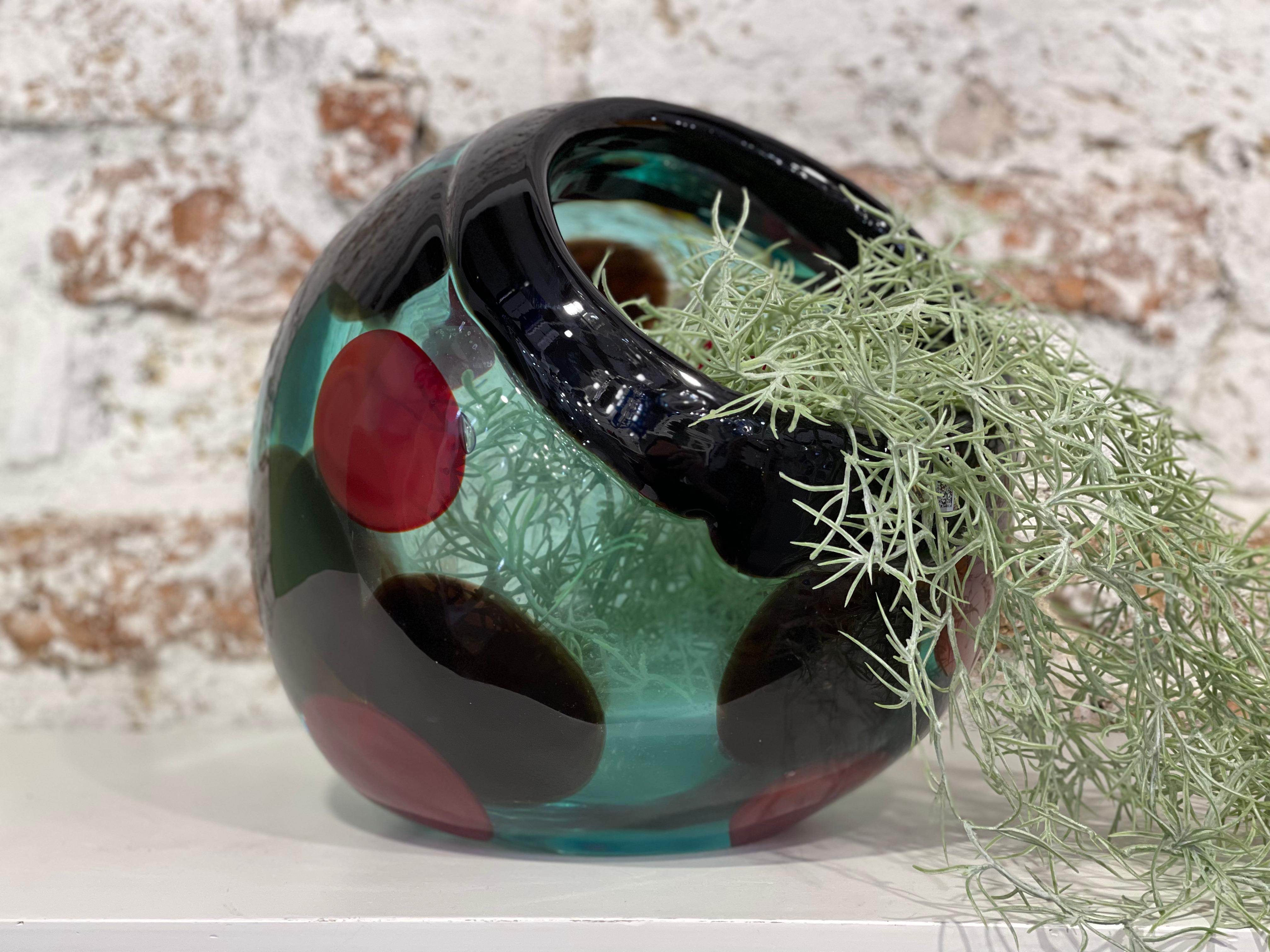 Hand-Crafted Murano glass vase 