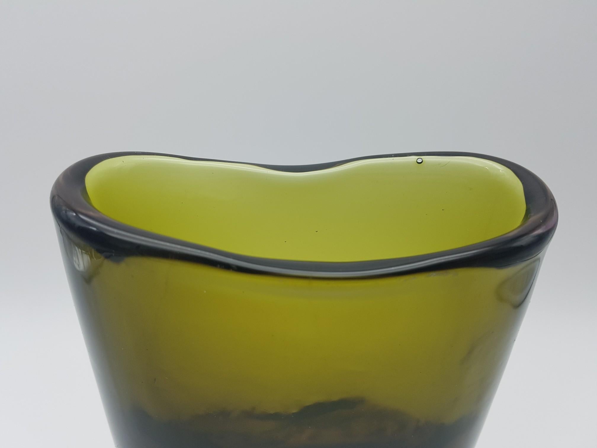 Hand-Crafted Murano Glass Vase, Lavander and Green by Cenedese Gino, Designer Antonio da Ros  For Sale
