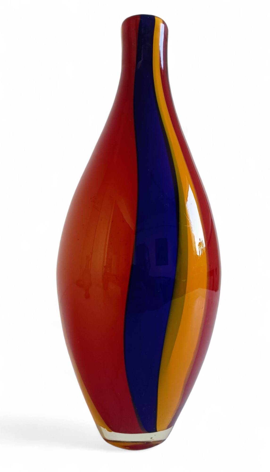 Metà XX secolo Vaso in vetro di Murano, design colorato di metà secolo, Italia, anni '60 in vendita