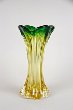 Murano Glass Vase Mid Century Green/ Yellow, Italy, circa 1960/70