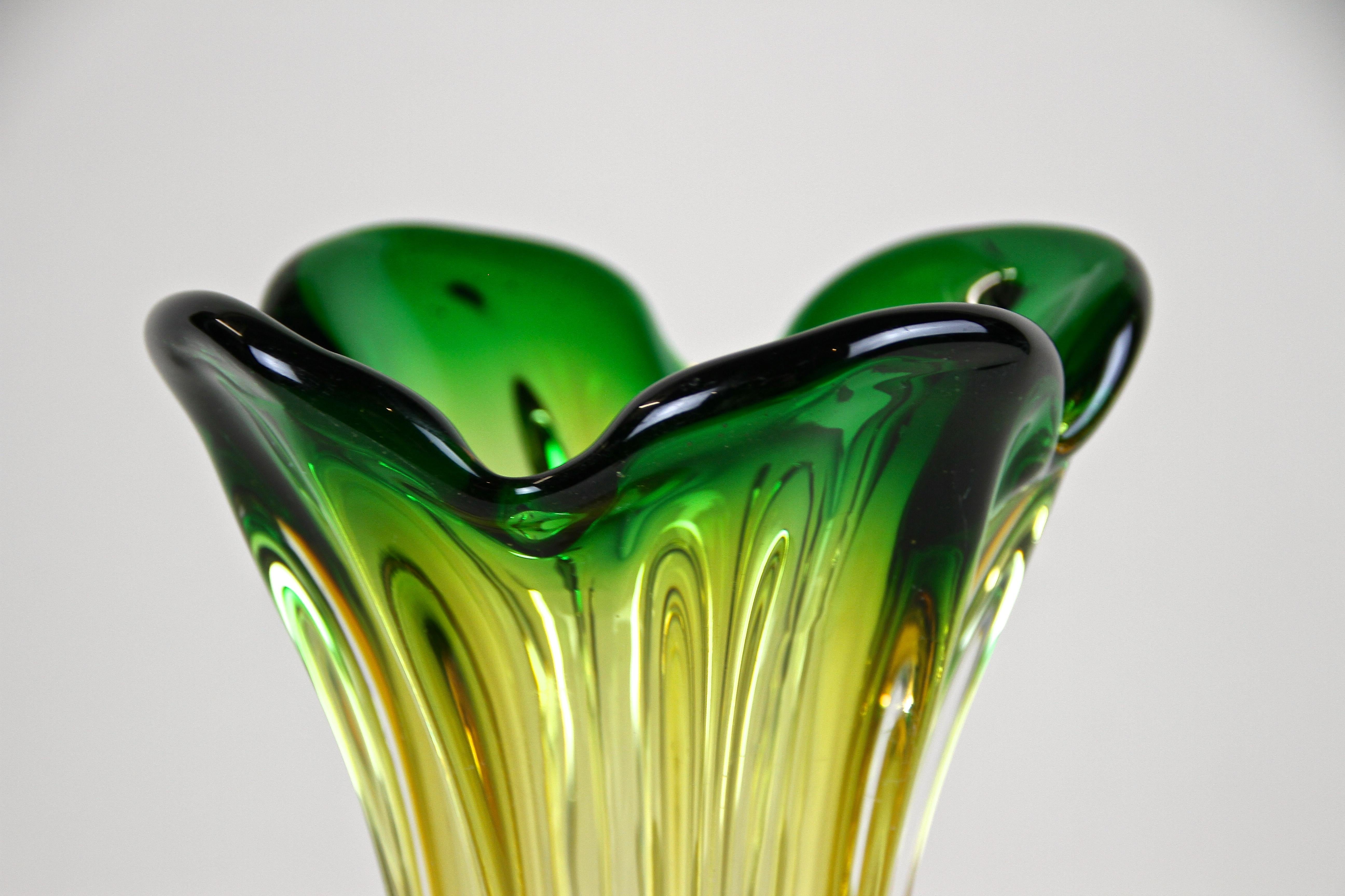 mid century murano glass vase