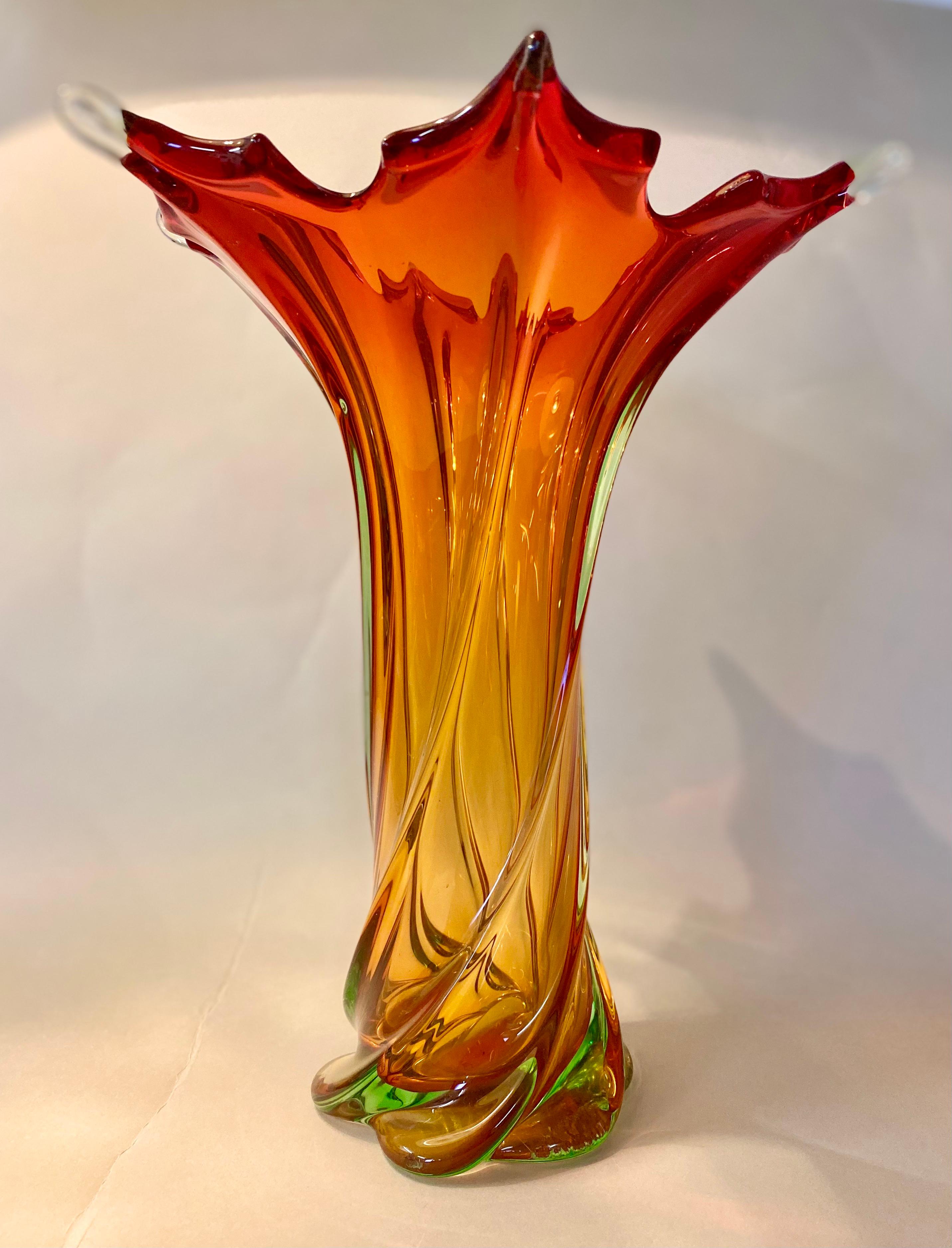 Murano Glass Vase Mid Century, Italy, circa 1960/70 8