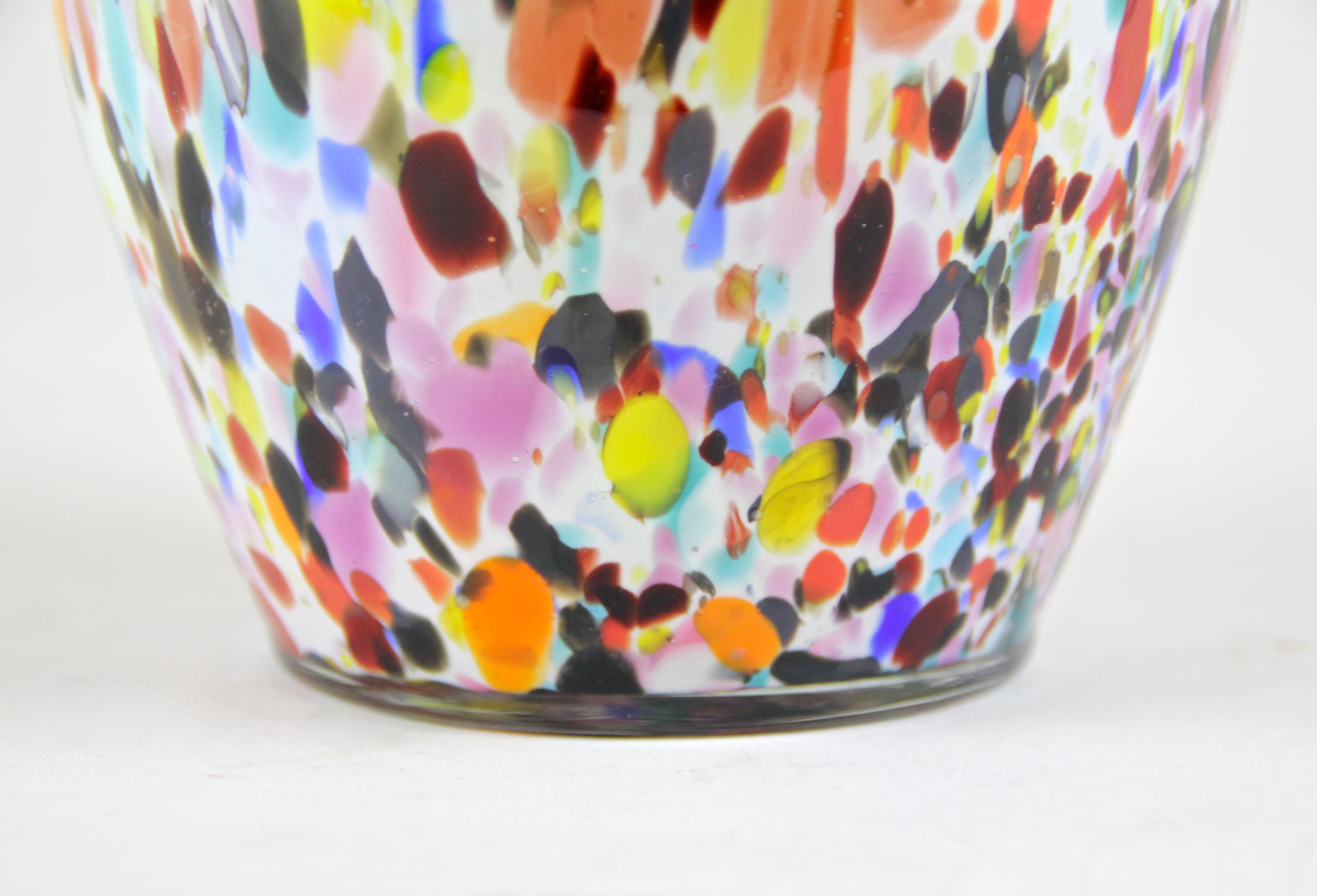 Vase en verre de Murano Multicolore du milieu du siècle, Italie, vers 1960 Bon état - En vente à Lichtenberg, AT