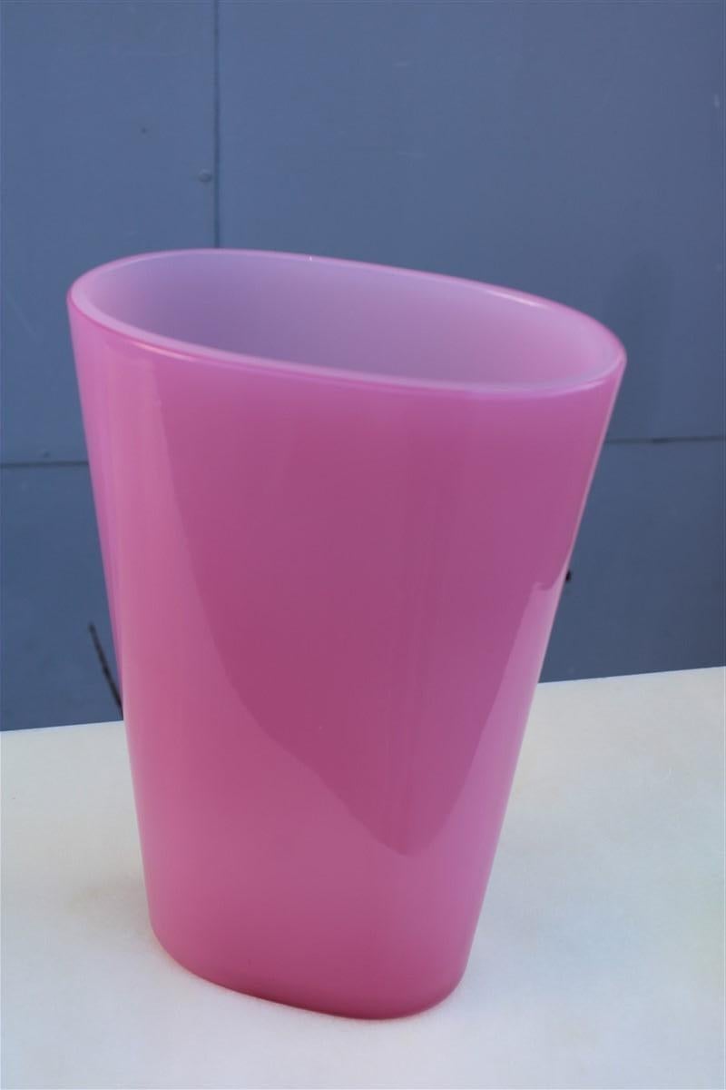 Mid-Century Modern Murano Glass vase pink Color Seguso Deign 1970  For Sale