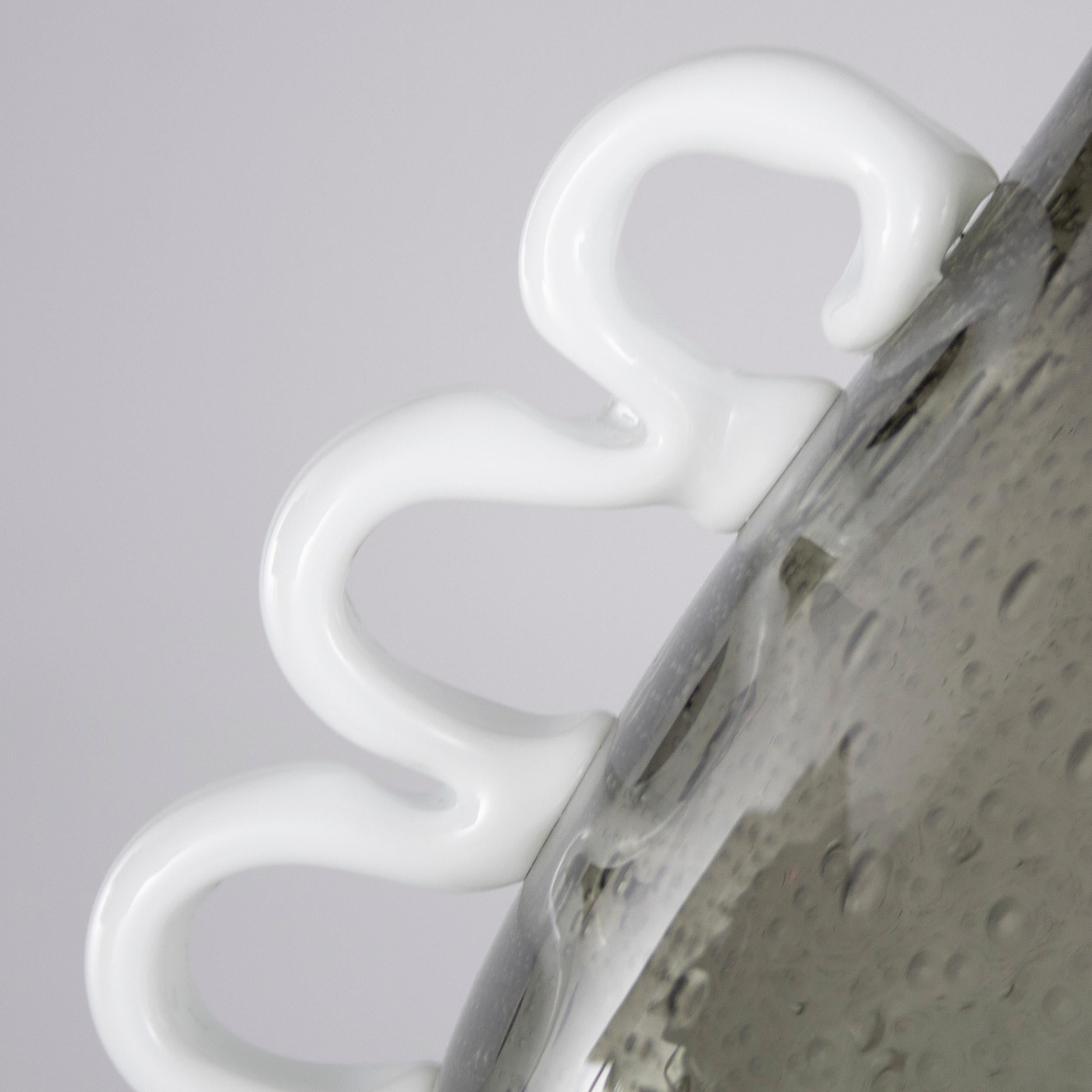 Murano Glass Vase Pulegoso Grey Milk Glass in the style of Martinuzzi for Venini In Excellent Condition For Sale In Venezia, IT