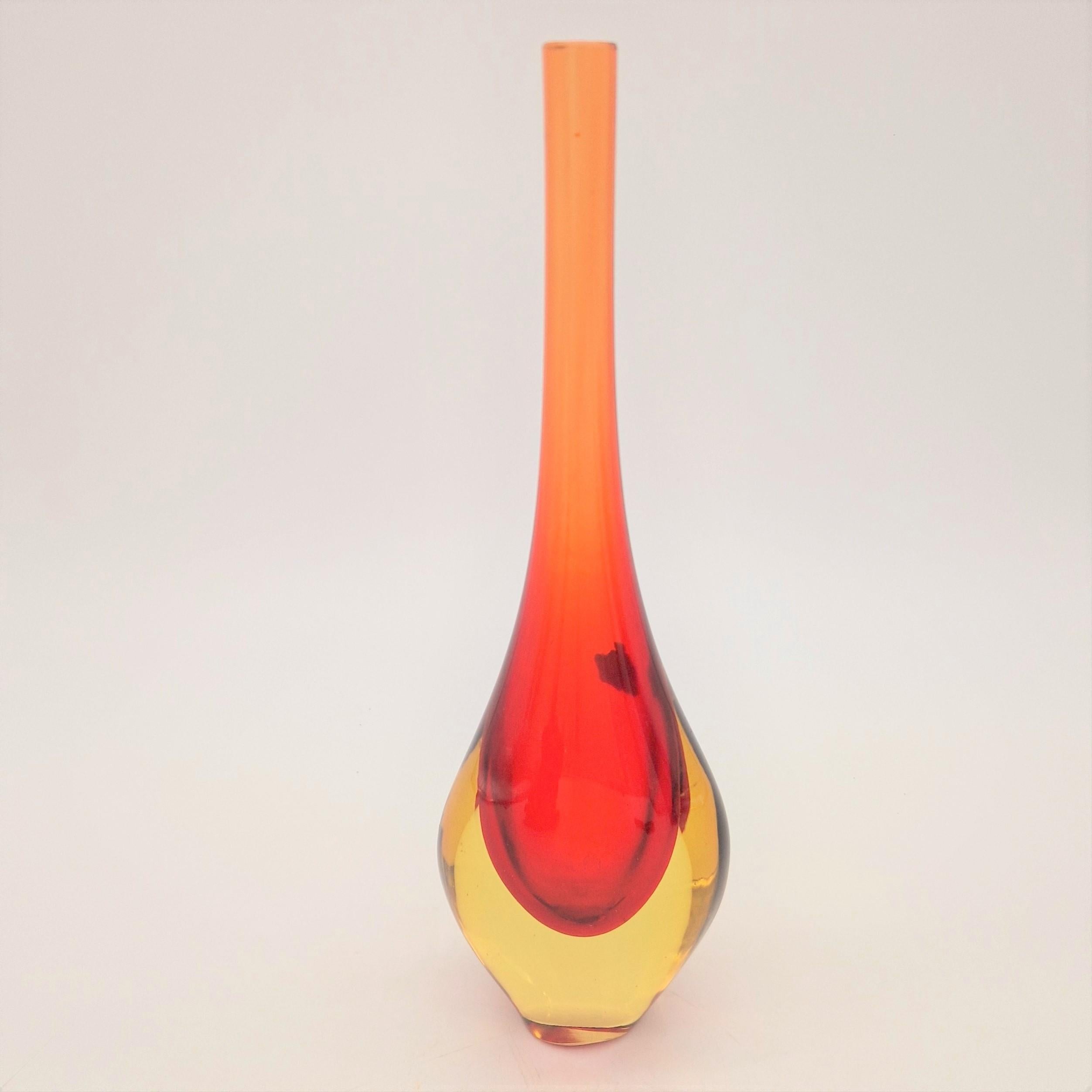 Jarrón de Murano Glass Sommerso de Flavio Poli. 1950 - 1959 mediados del siglo XX en venta