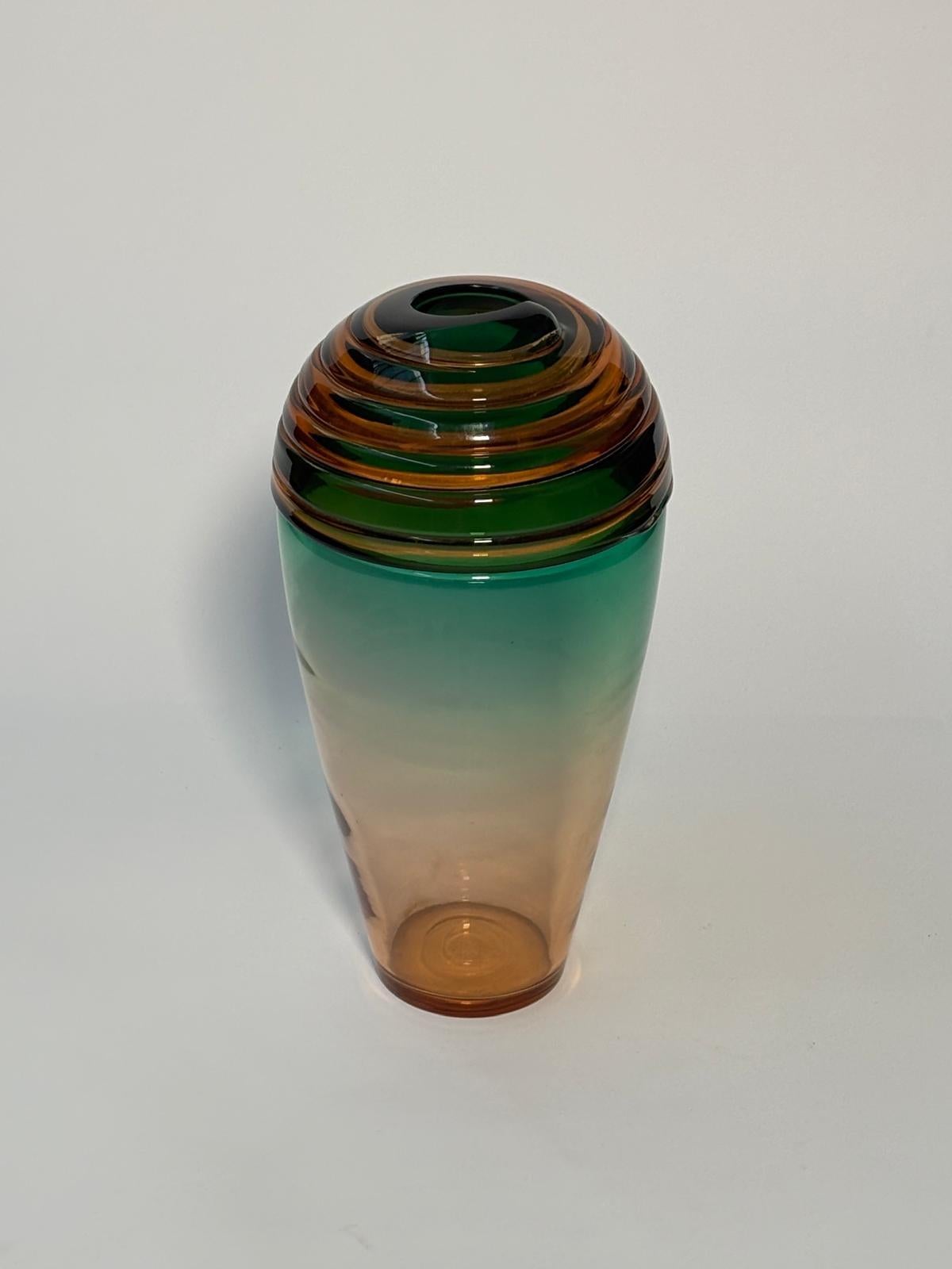 Italiano Vaso in vetro di Murano Modello Vertigine di Toni Zuccheri per VeArt in vendita
