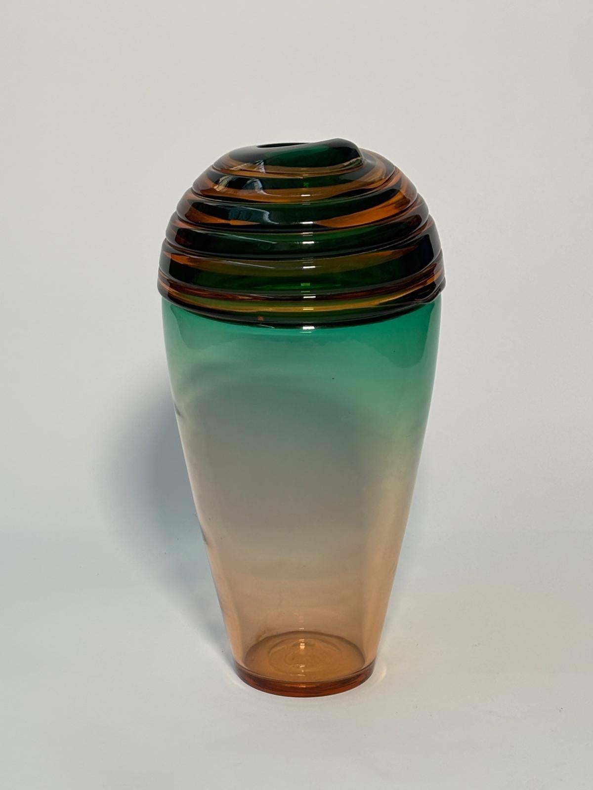 Fine XX secolo Vaso in vetro di Murano Modello Vertigine di Toni Zuccheri per VeArt in vendita