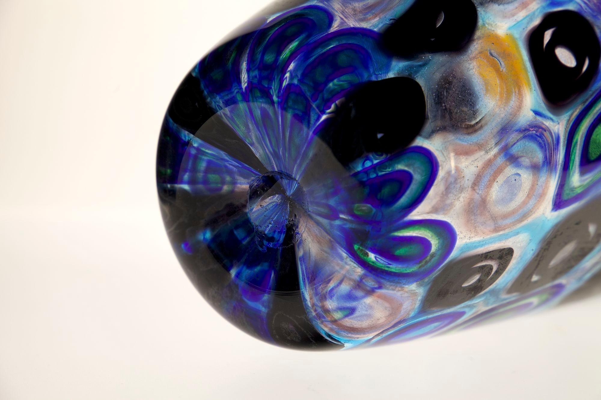 Murano glass vase with circular Murrinas in random design 8