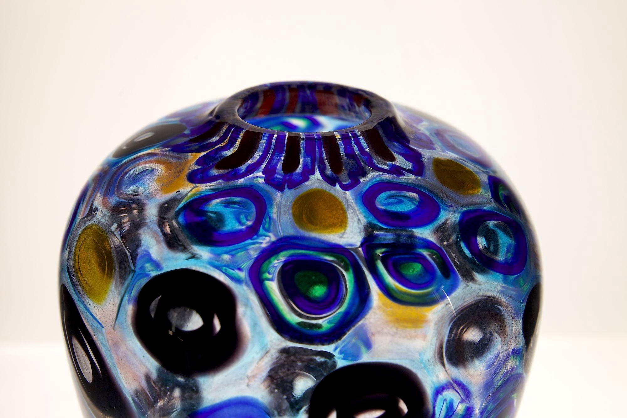 Modern Murano glass vase with circular Murrinas in random design