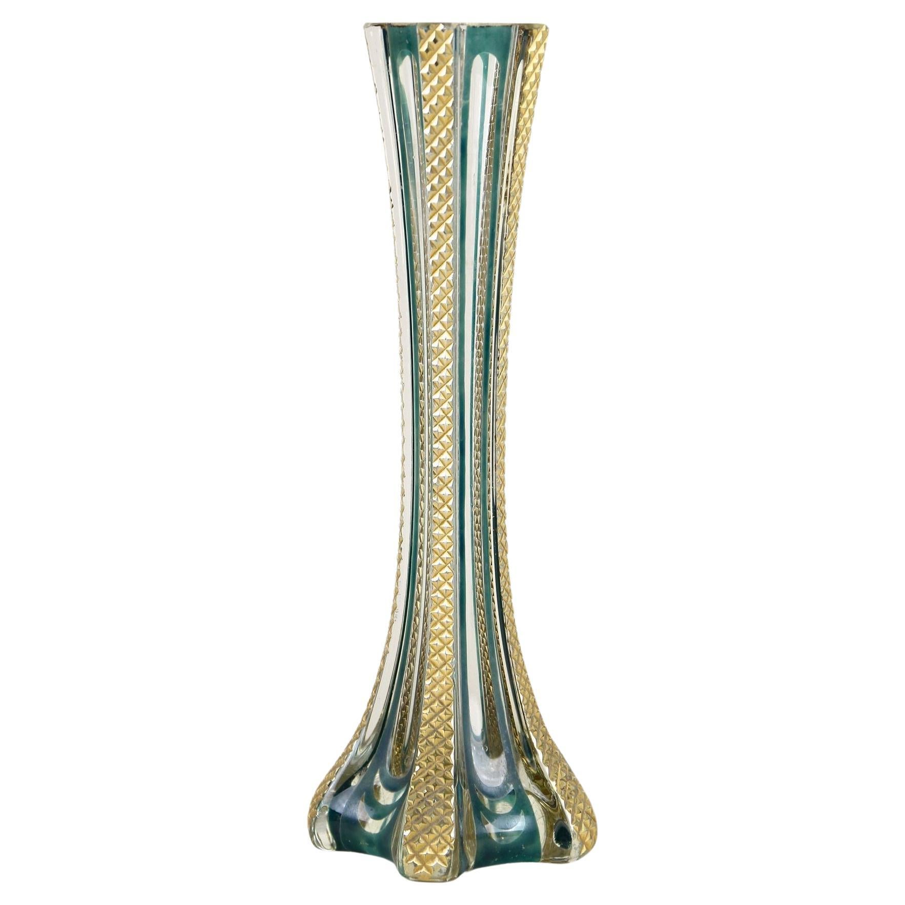 Murano Glass Vase With Gold Accents, Early 20th Century - Italy ca. 1930 For Sale