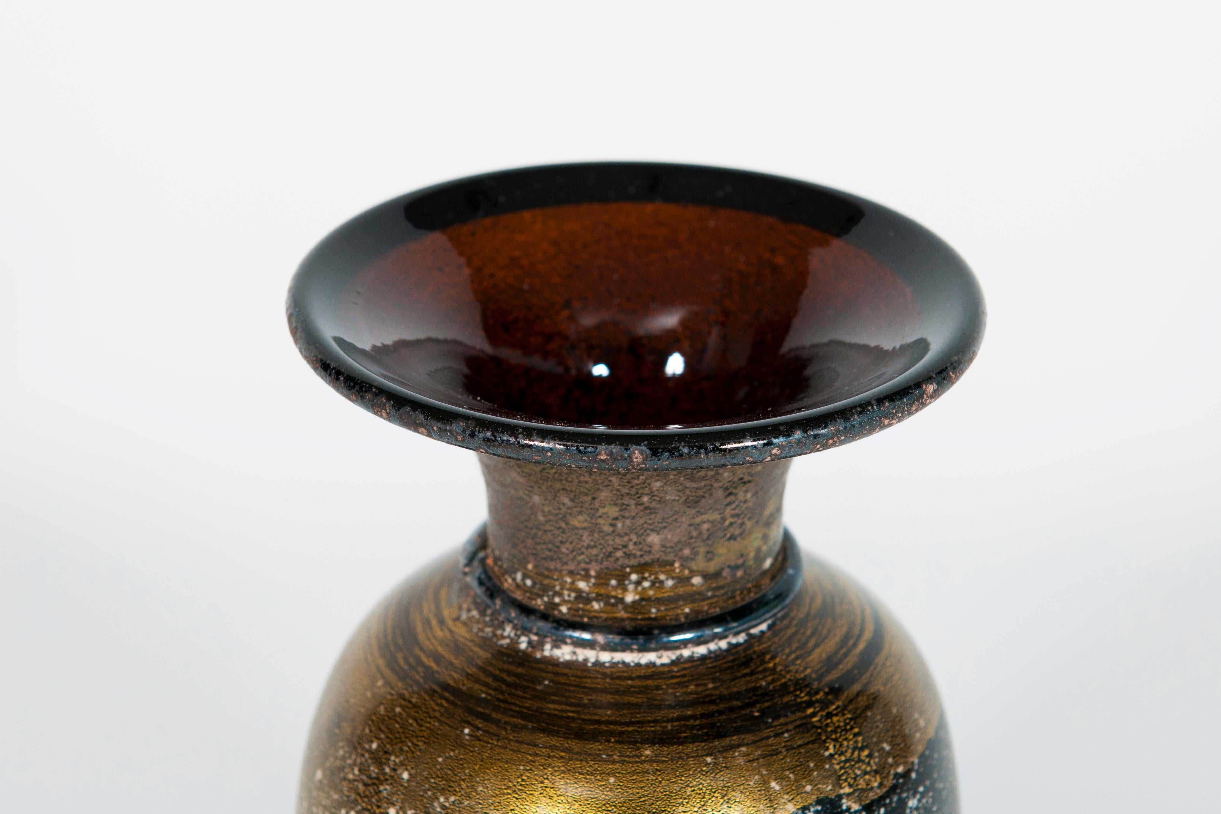 Murano Glass Vase with Gold Leaf and Granular Effect, 1980s For Sale 5