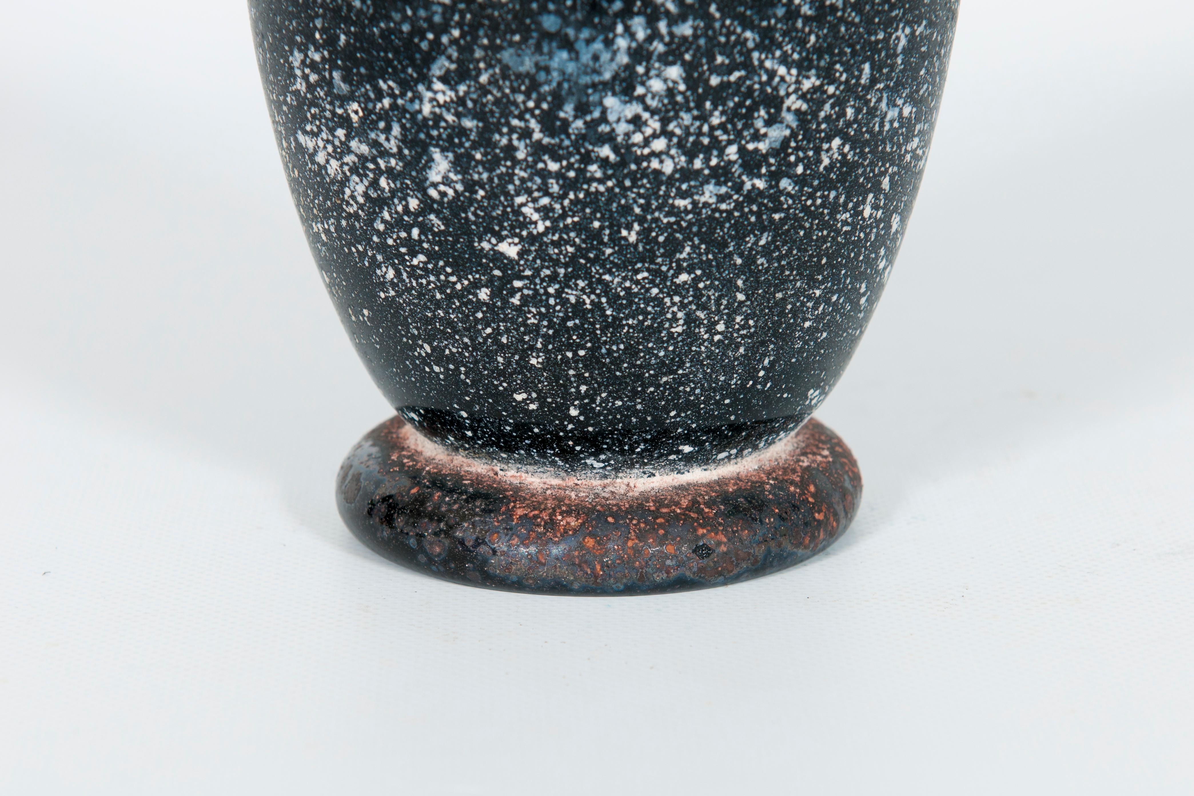 Murano Glass Vase with Gold Leaf and Granular Effect, 1980s For Sale 6