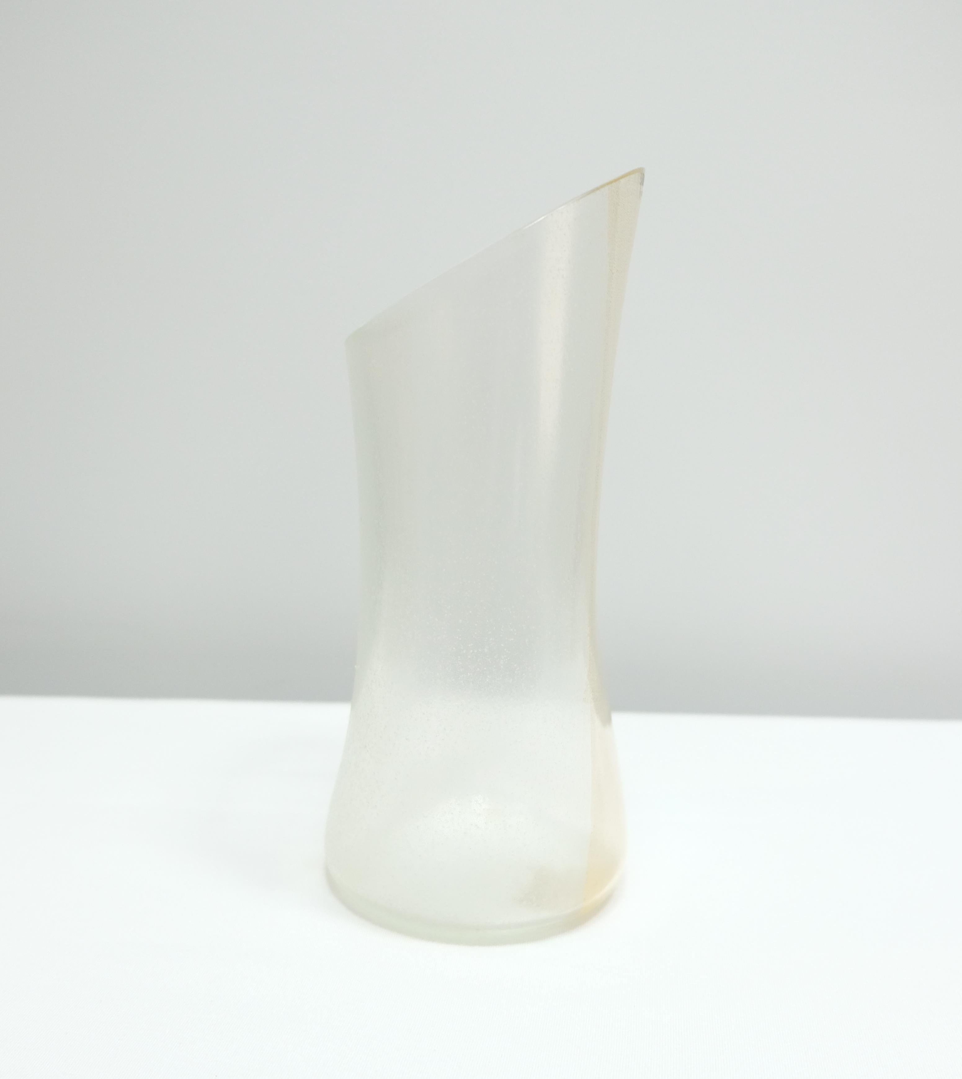 Mid-Century Modern Murano Glass Vase with Infused Gold by Barbini, Italy, Asymmetric For Sale