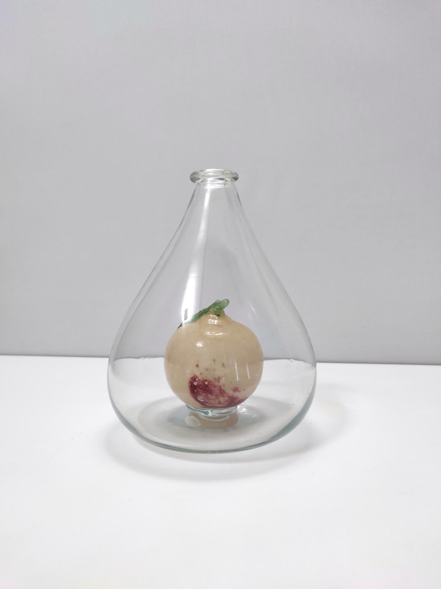 Italian Murano Glass Vase with Pulegoso Glass Fruit Ascribable to Napoleone Martinuzzi For Sale