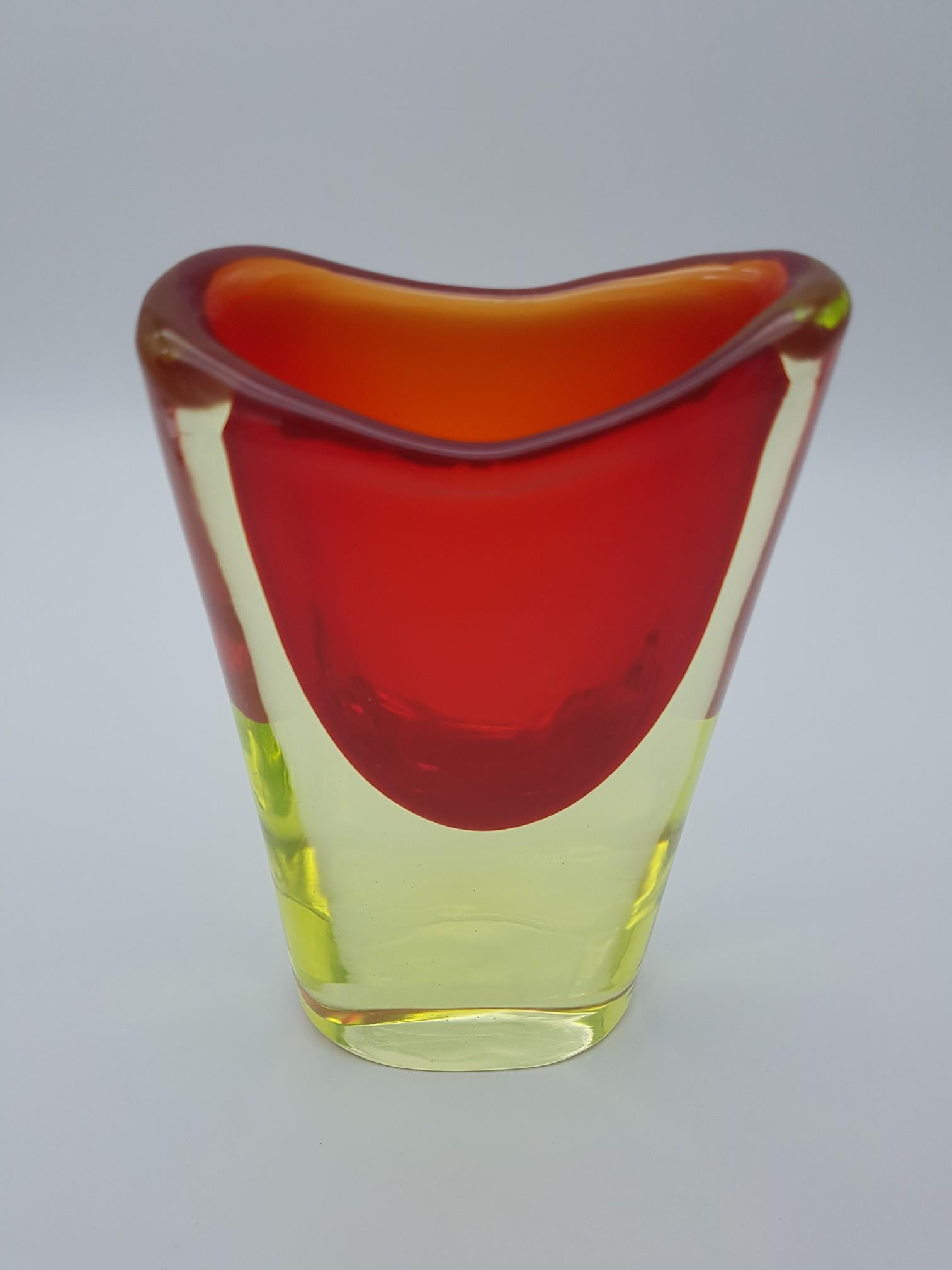 Mid-20th Century Murano Glass Vase, Yellow and Red by Cenedese Gino, Designer Antonio da Ros For Sale