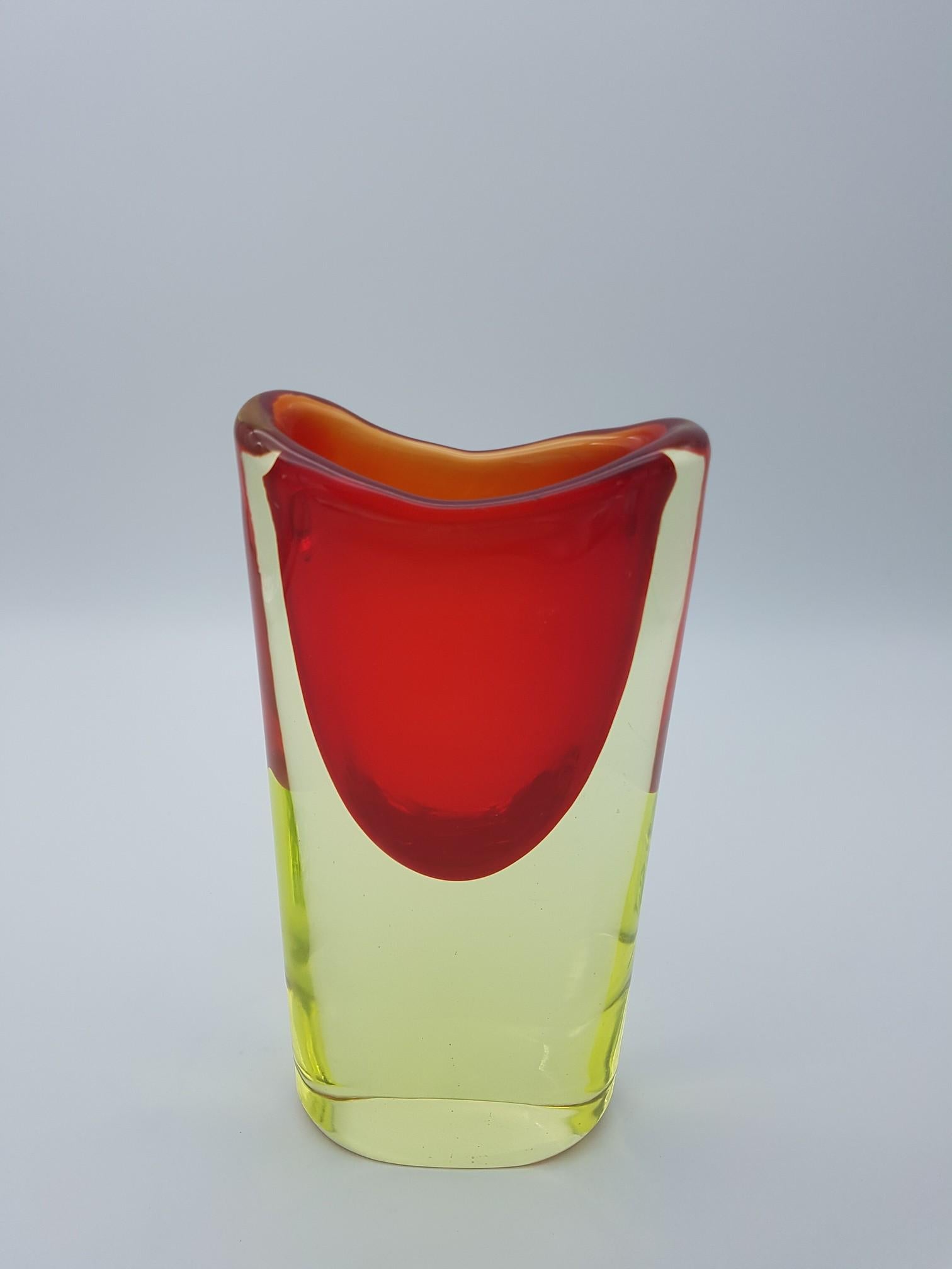 Murano Glass Vase, Yellow and Red by Cenedese Gino, Designer Antonio da Ros For Sale 3