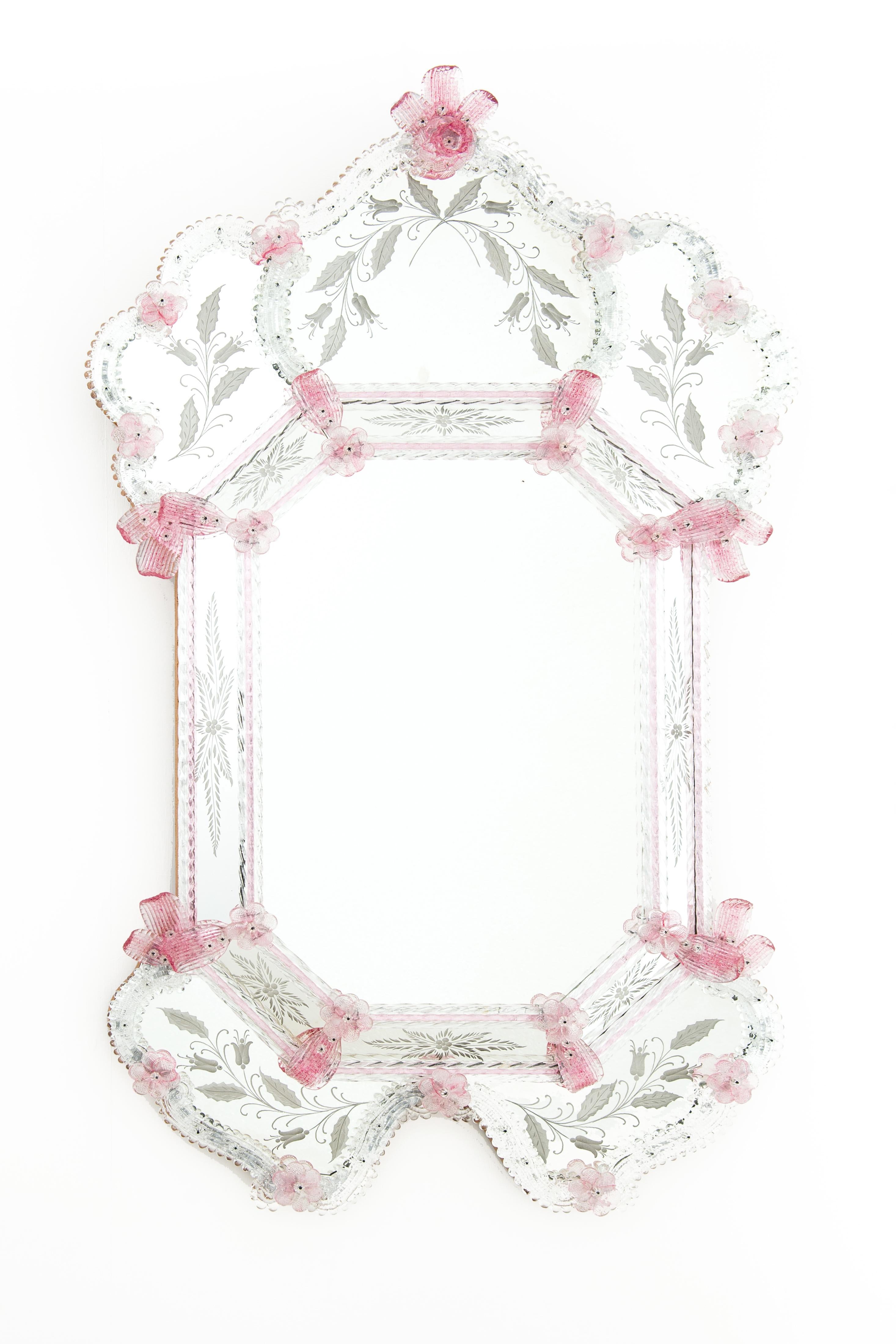 Specchio rosa in vetro di Murano. - TBCD in vendita 11