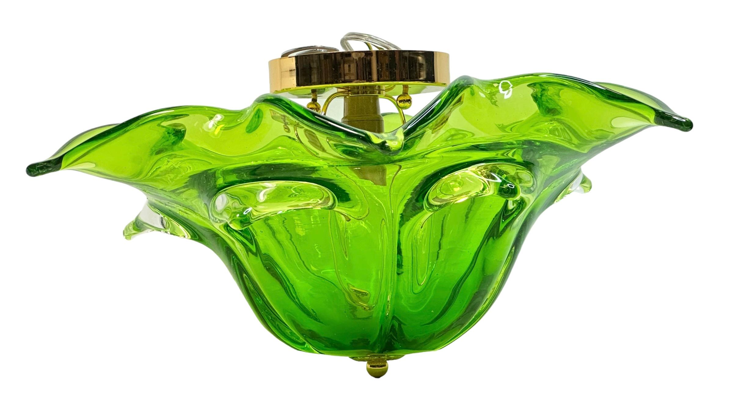 Murano Glass Vintage 1970s organic Flush Mount, Brass and Glass, Italy In Good Condition For Sale In Nuernberg, DE