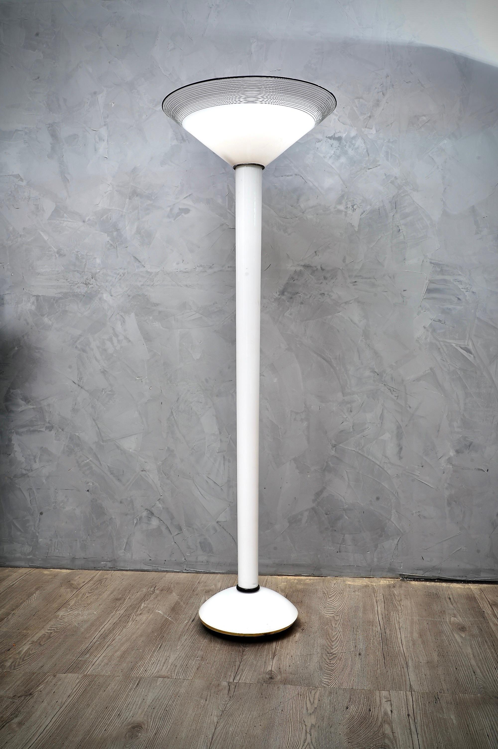 Murano Art Glass White and Black Midcentury Floor Lamp, 1950 For Sale 2