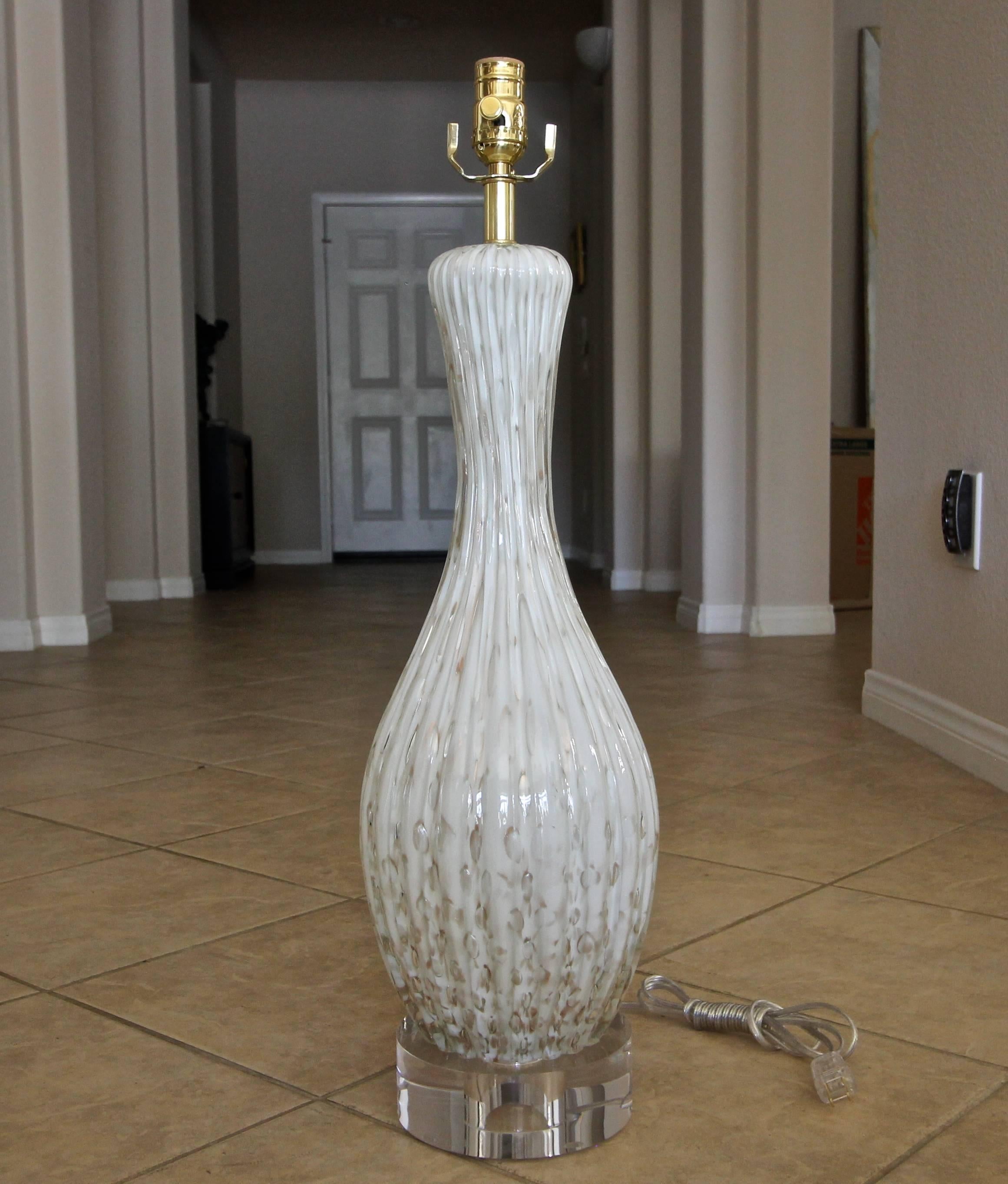 Mid-20th Century Murano Glass White Aventurine Table Lamp