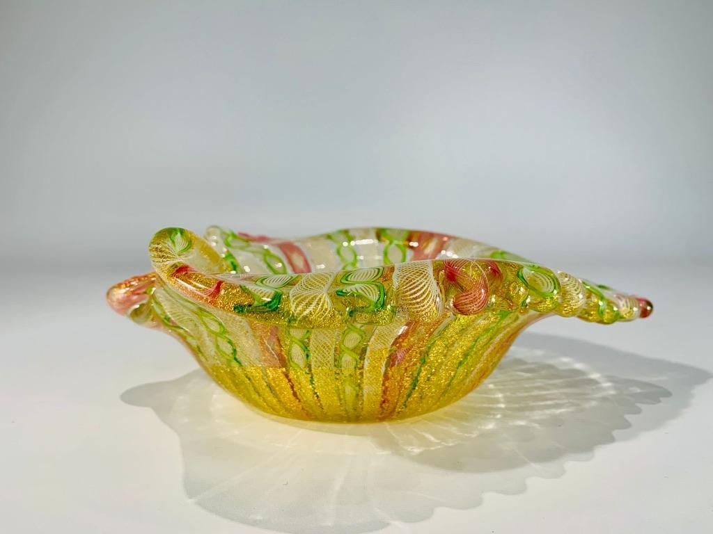 Italian Murano glass with many techniques circa 1950 bowl. For Sale