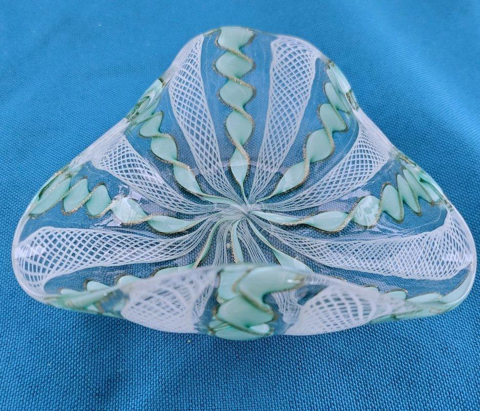 Green, White, Copper Murano Glass Zanfirico Latticino Glass Bowl/Trinket Dish In Good Condition In Warrenton, OR