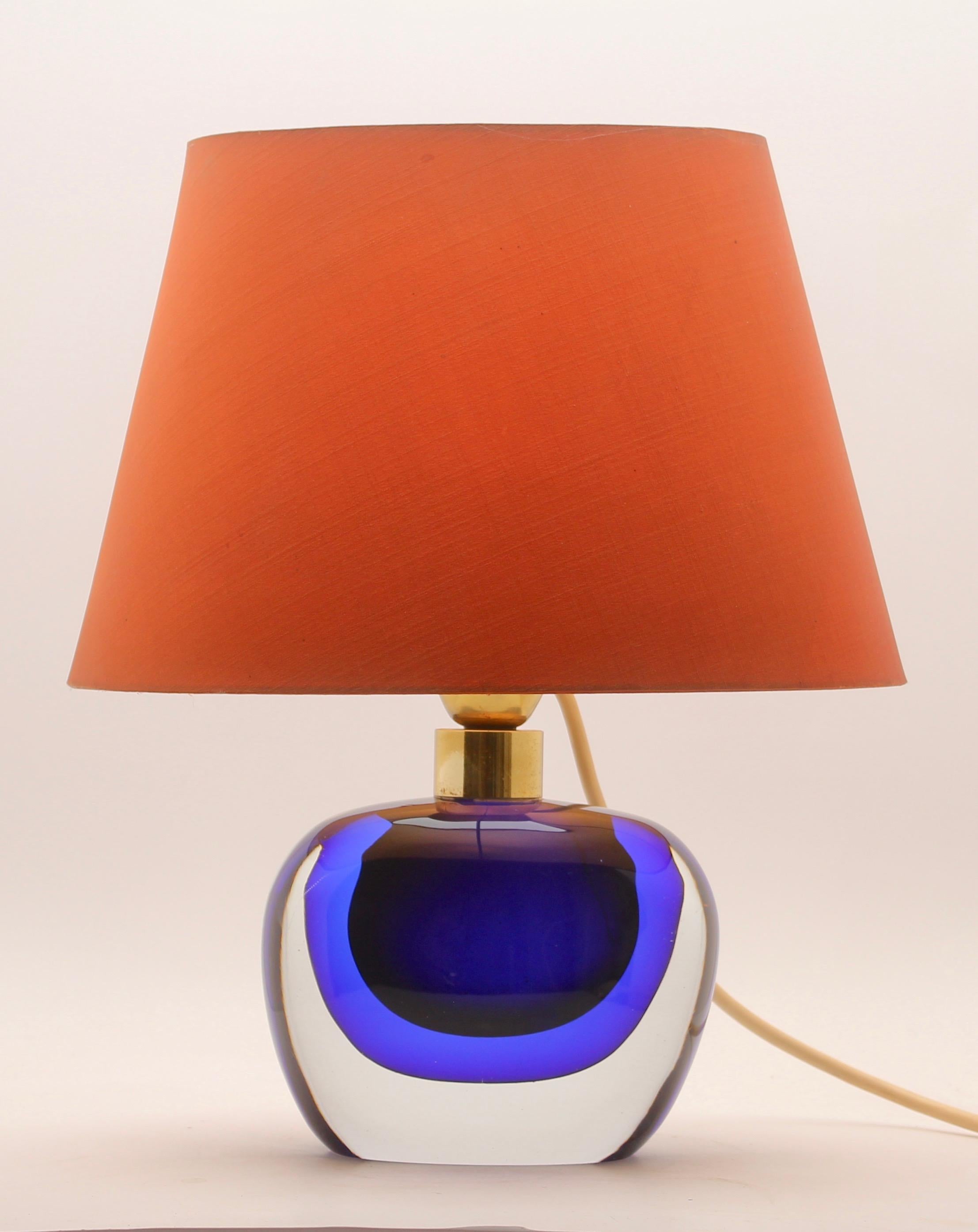 Murano Globe-Shaped Lamp Cobalt Blue with a Dramatic Jewel-Like Effect 2