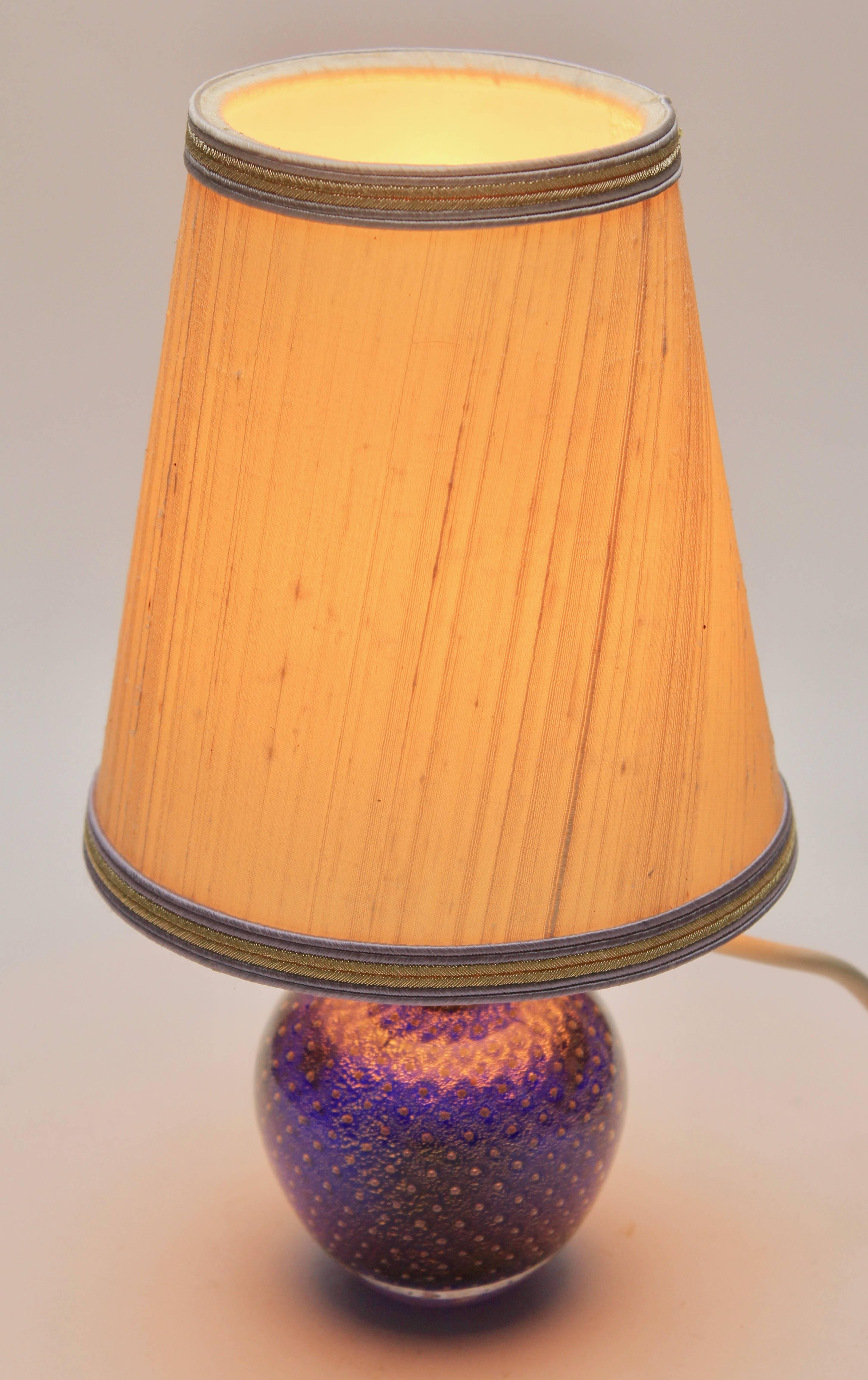 Mid-Century Modern Murano Globe-Shaped Lamp Cobalt Blue with Aventurine 'Gold Metal' and Bullicante