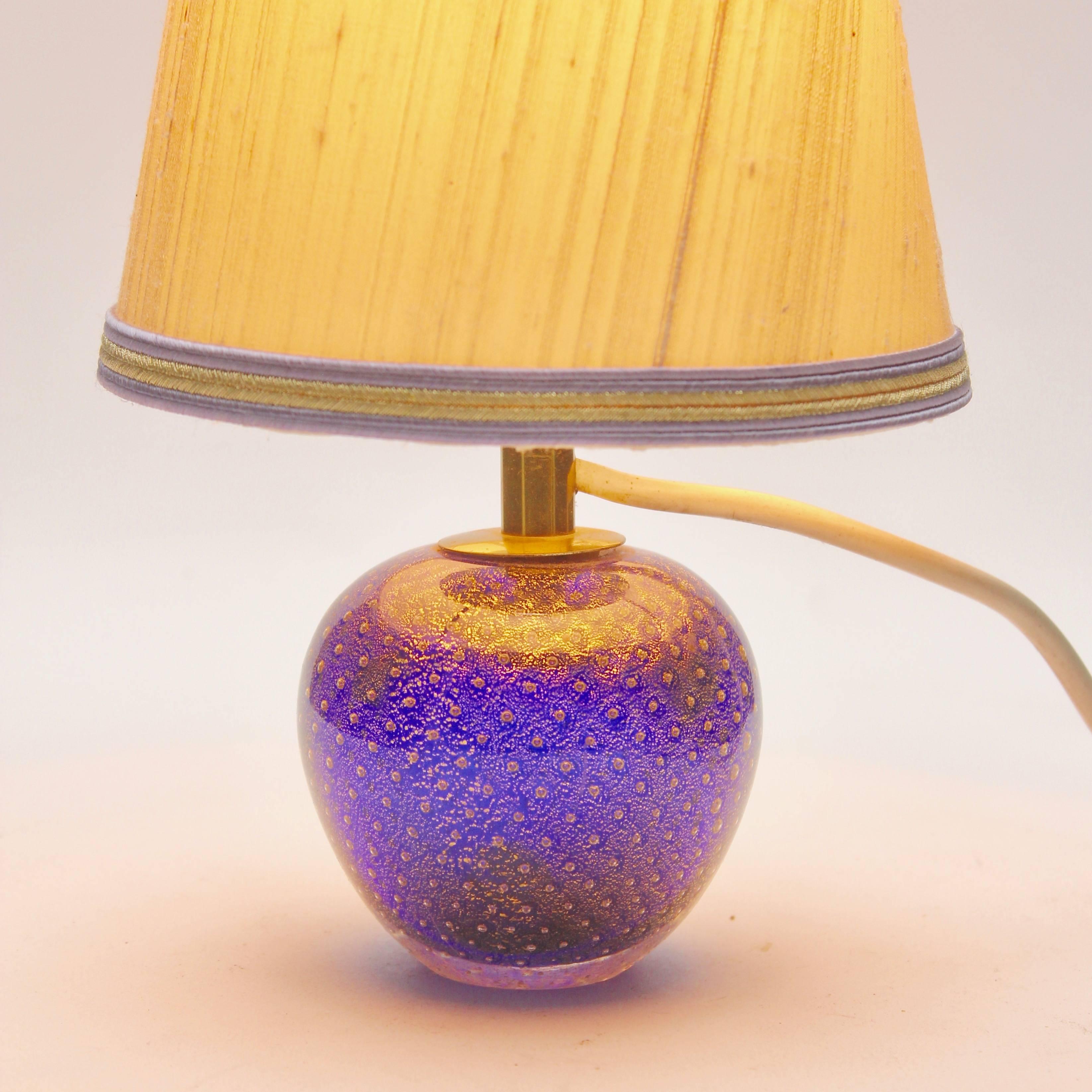 Italian Murano Globe-Shaped Lamp Cobalt Blue with Aventurine 'Gold Metal' and Bullicante
