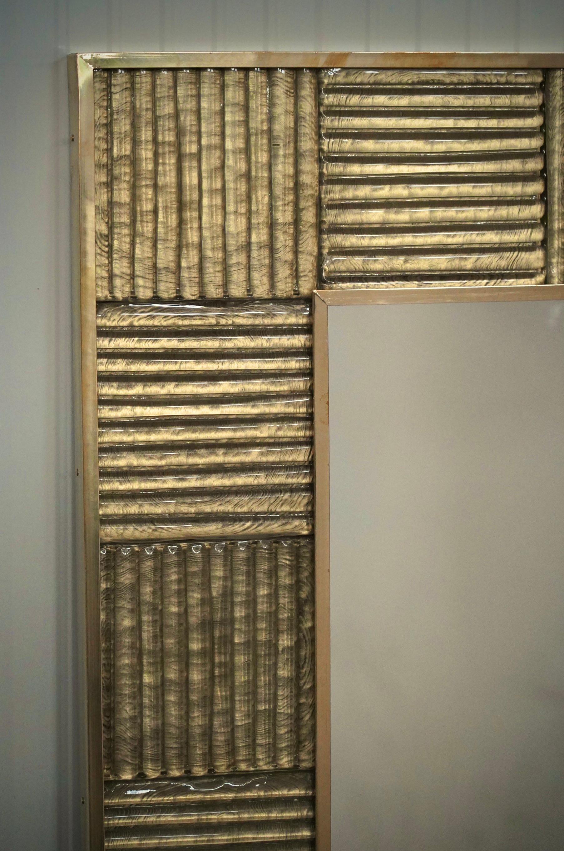 Miroir mural console italien du milieu du siècle en verre d'art doré et laiton de Murano, 2020 en vente 1