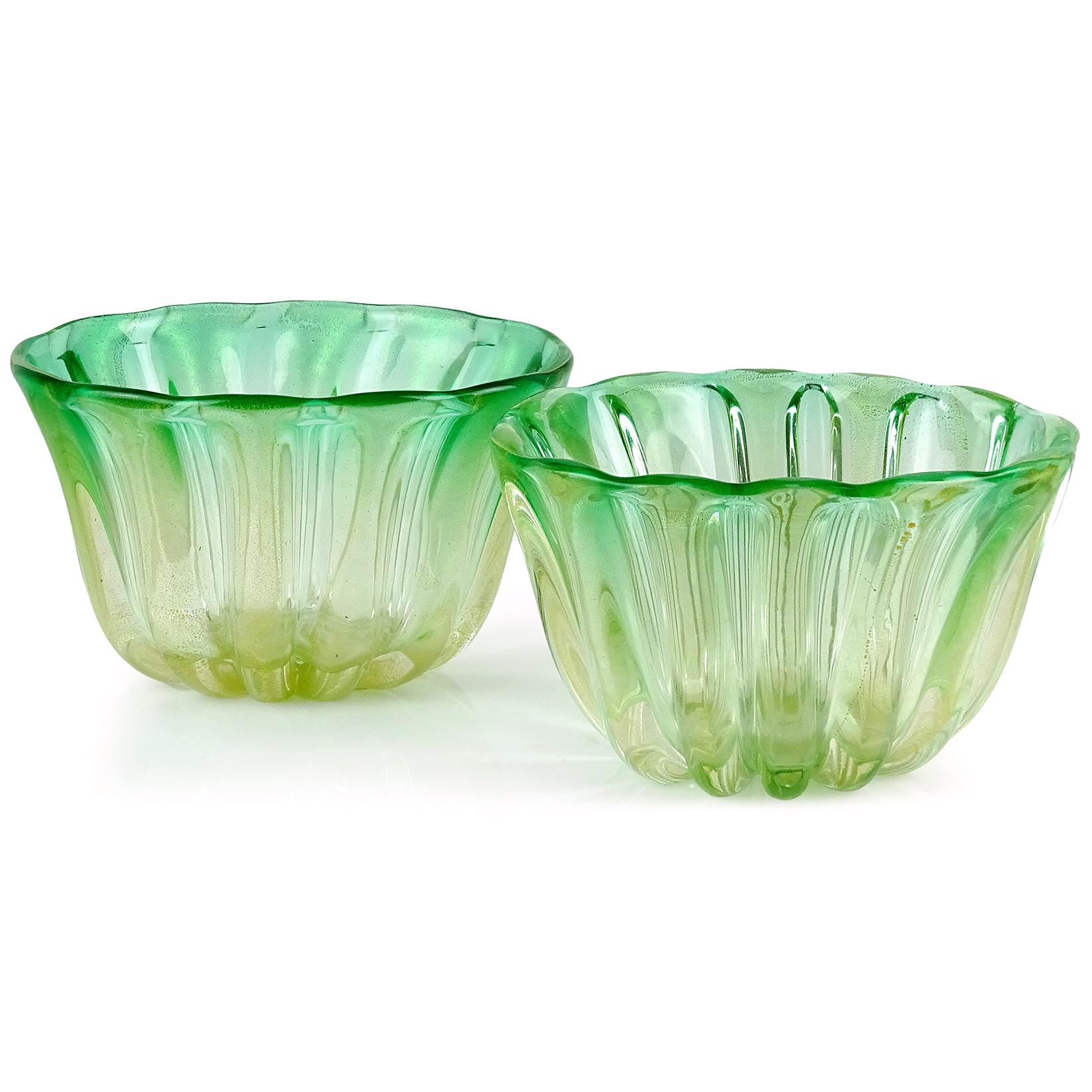 Mid-Century Modern Murano Gold Flecks Green Sommerso Italian Art Glass Decorative Bowl Flower Vase For Sale