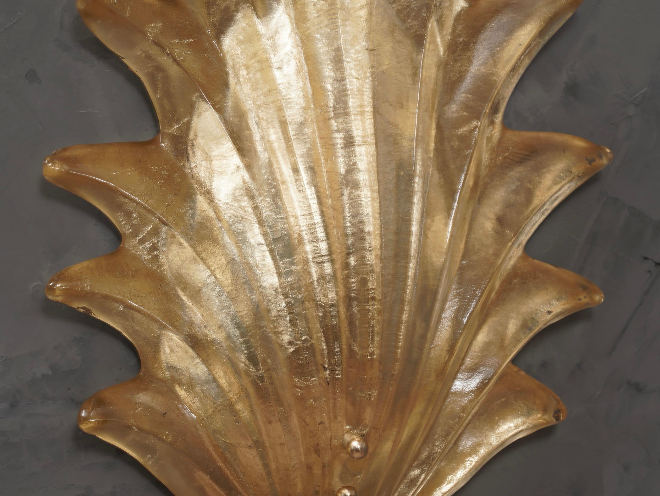 Murano Gold Glass and Brass Wall Light, 1990 In Good Condition For Sale In Rome, IT
