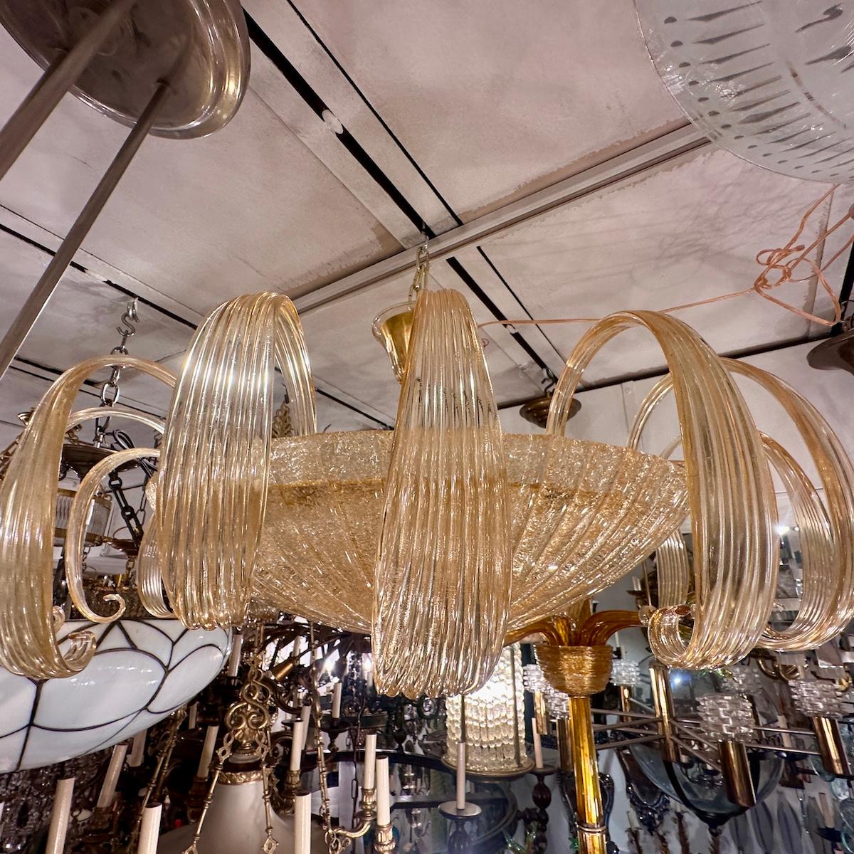 Lampadario in vetro oro di Murano in vendita 1