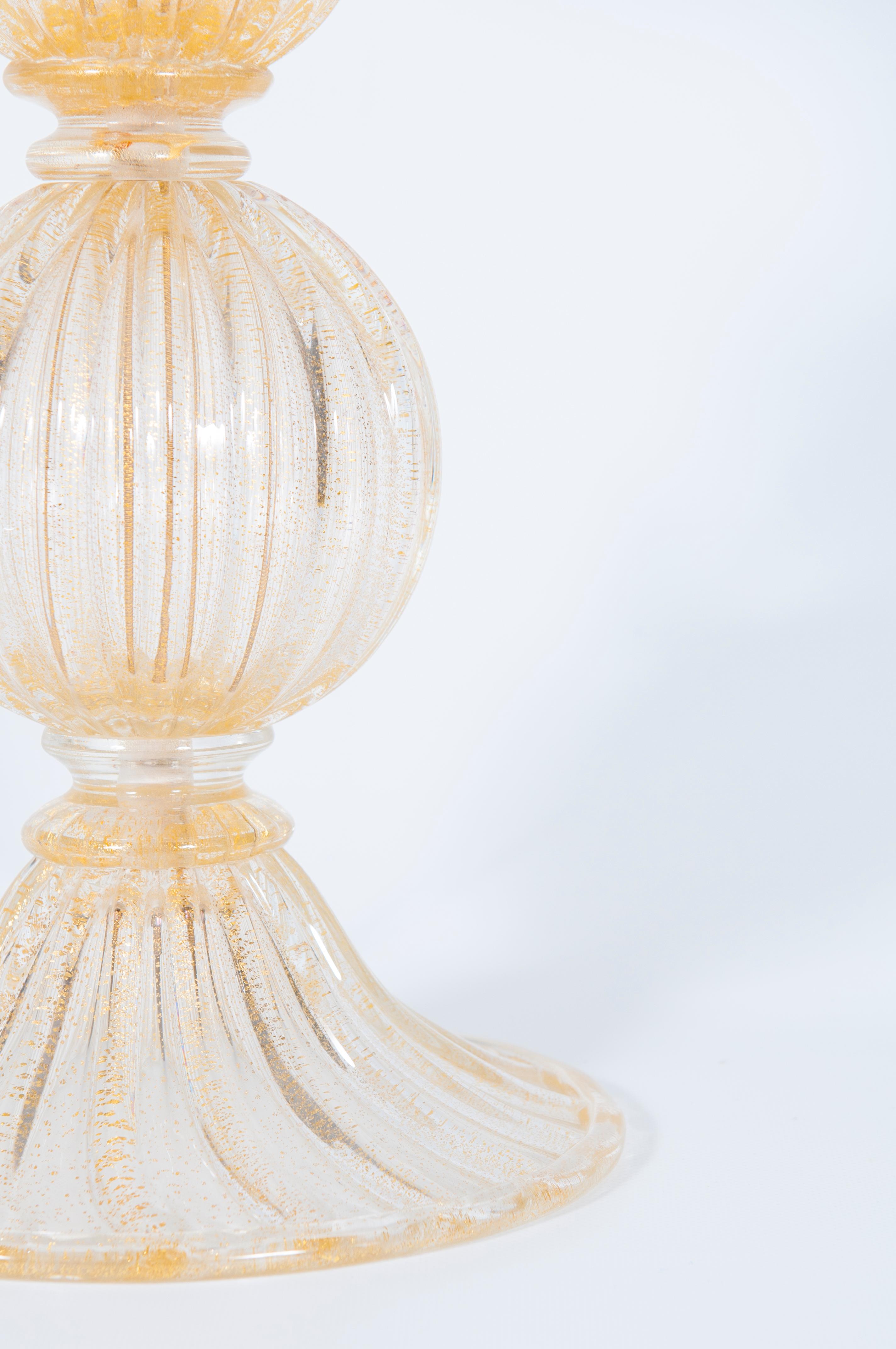 Lampe de table en or de Murano par Giovanni Dalla Fina, circa 1970 en vente 1