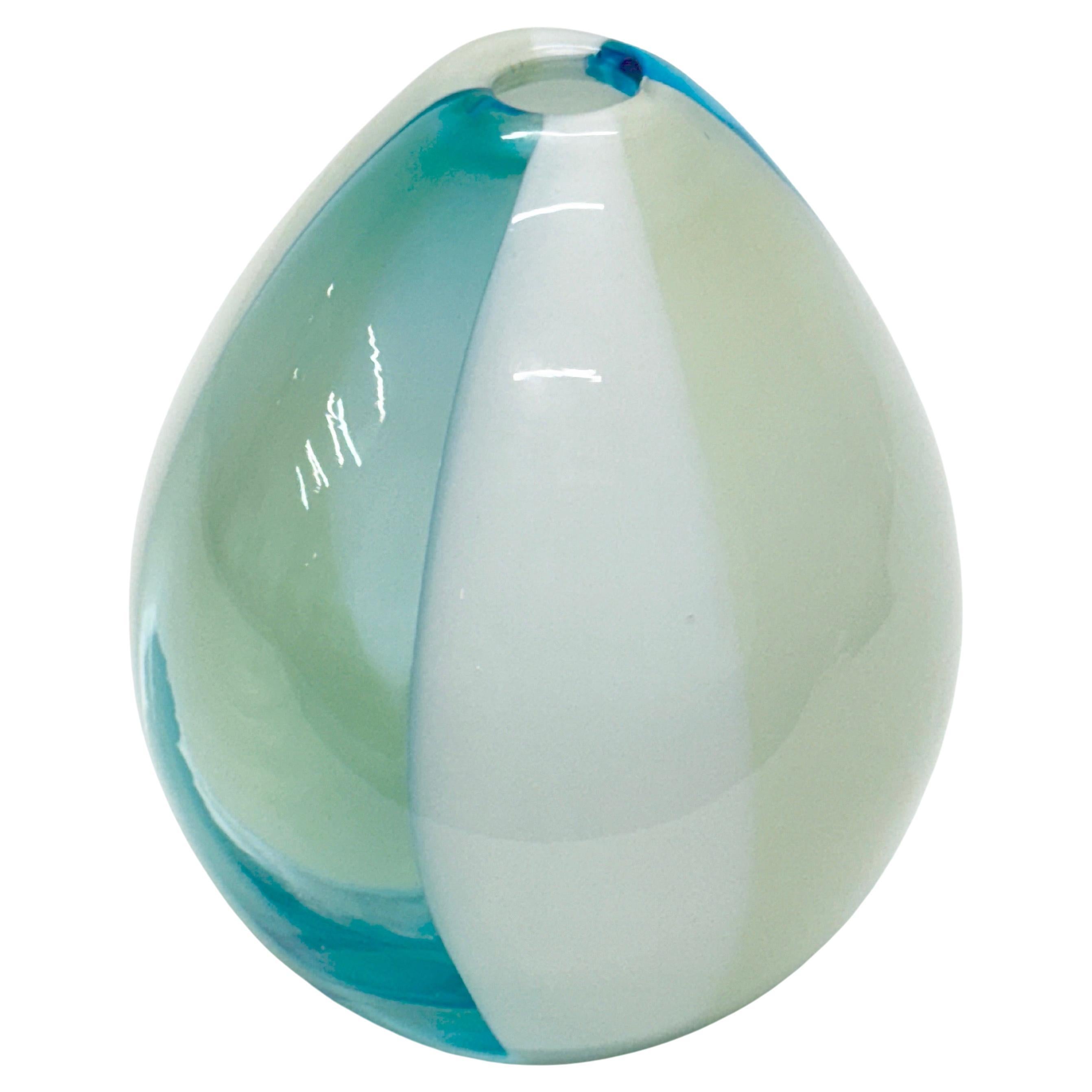 Murano- Gradient-Vase aus mundgeblasenem Muranoglas in Teal, Weiß und Grün von Salviati, Italien, 70er Jahre