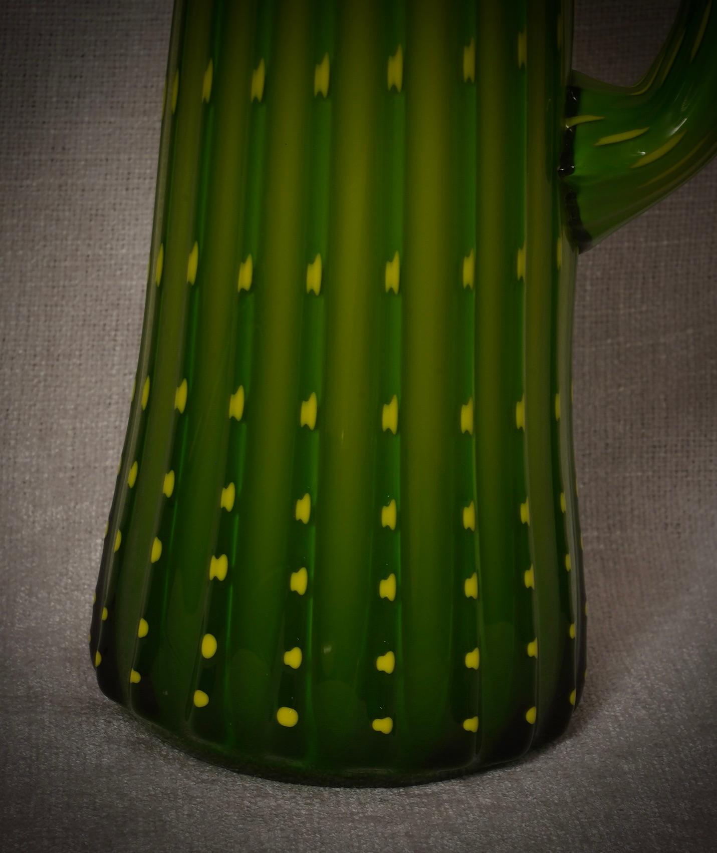 italien Vase du milieu du siècle en verre d'art The Artful Green & Greene, 2000 en vente