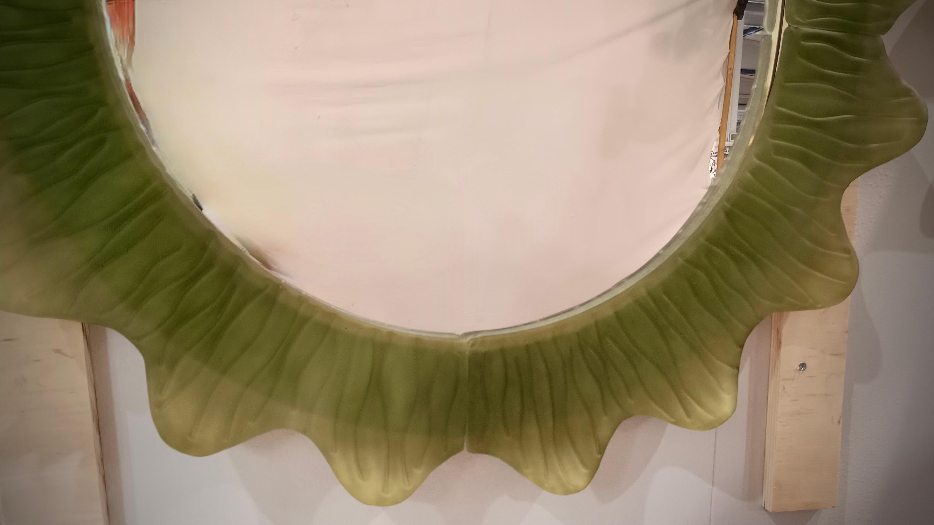 Verre de Murano Console / miroir mural italien en verre d'art vert de Murano et laiton, 2020 en vente