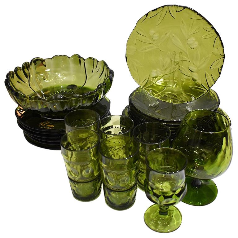 Murano Green Art Glass Italian Service Dinnerware Plate Set Italy 28 pieces