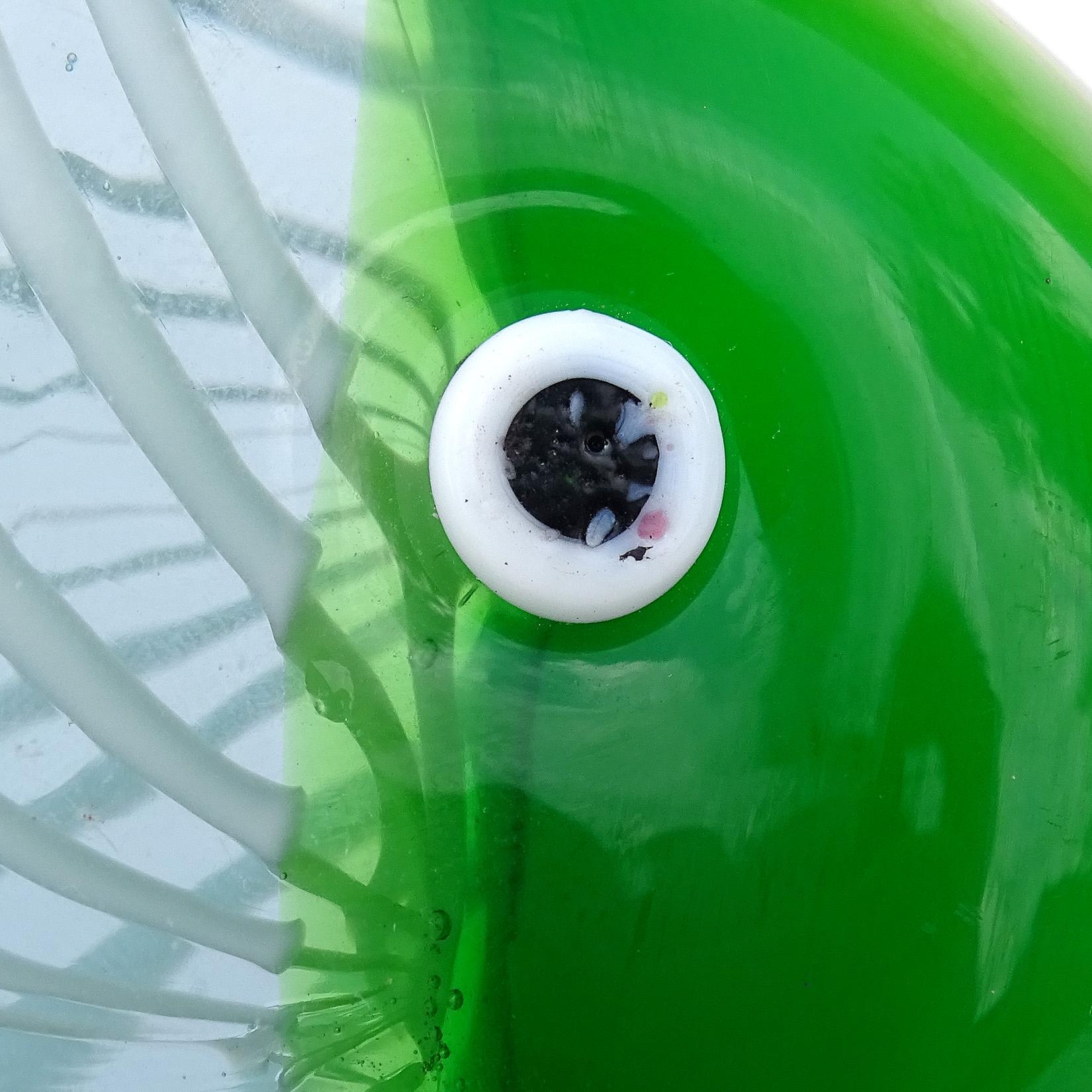 20th Century Murano Green Blue White Fenicio Italian Art Glass Fish Paperweight Figurine