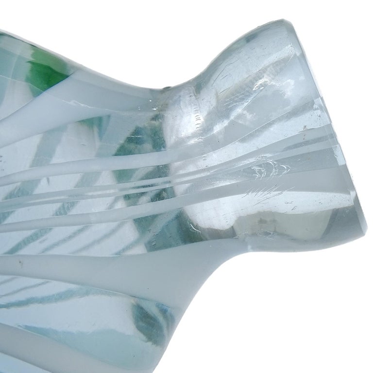 Murano Green Blue White Fenicio Italian Art Glass Fish Paperweight Figurine For Sale 2