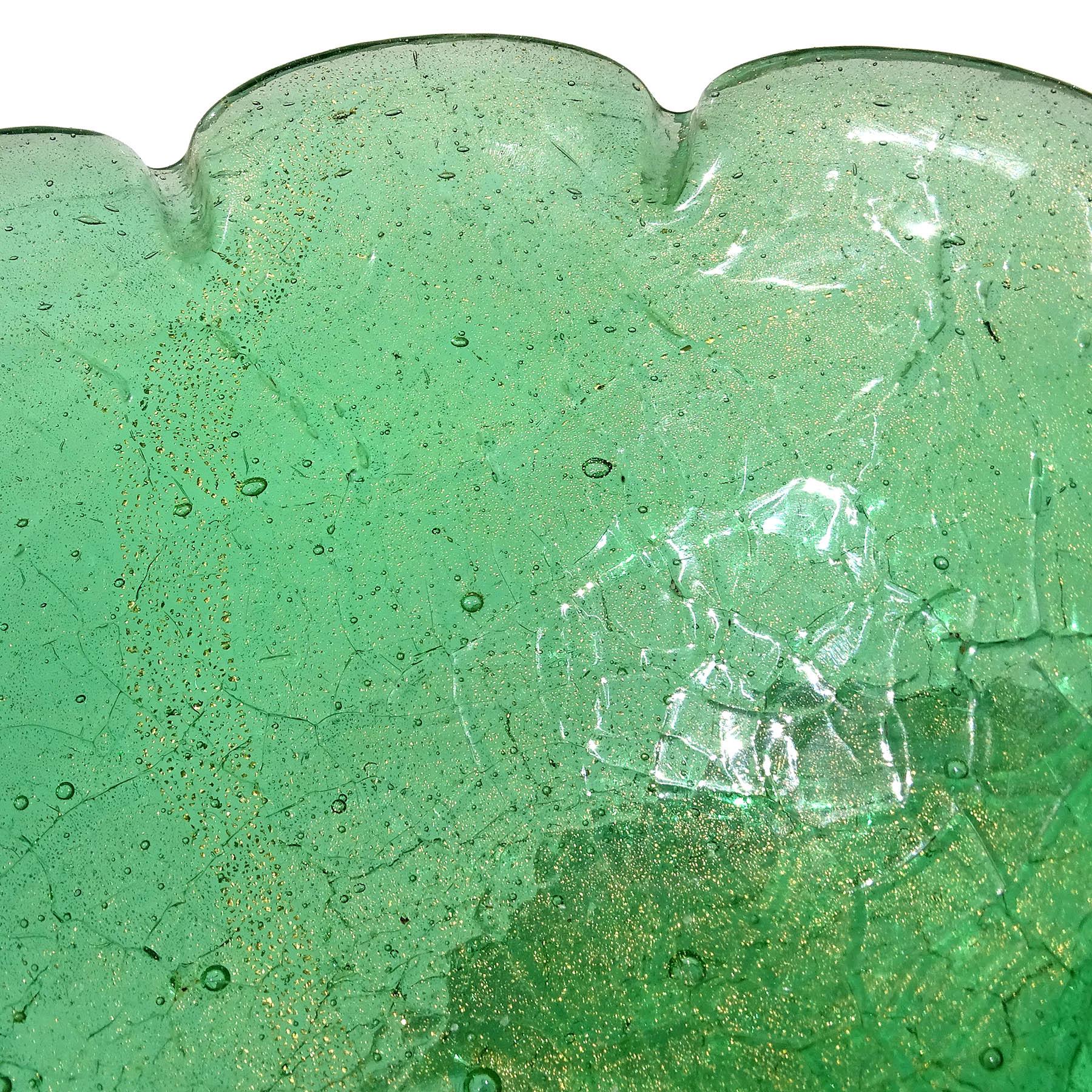 20th Century Murano Green Crackle Surface Gold Flecks Italian Art Glass Decorative Dish Bowl For Sale