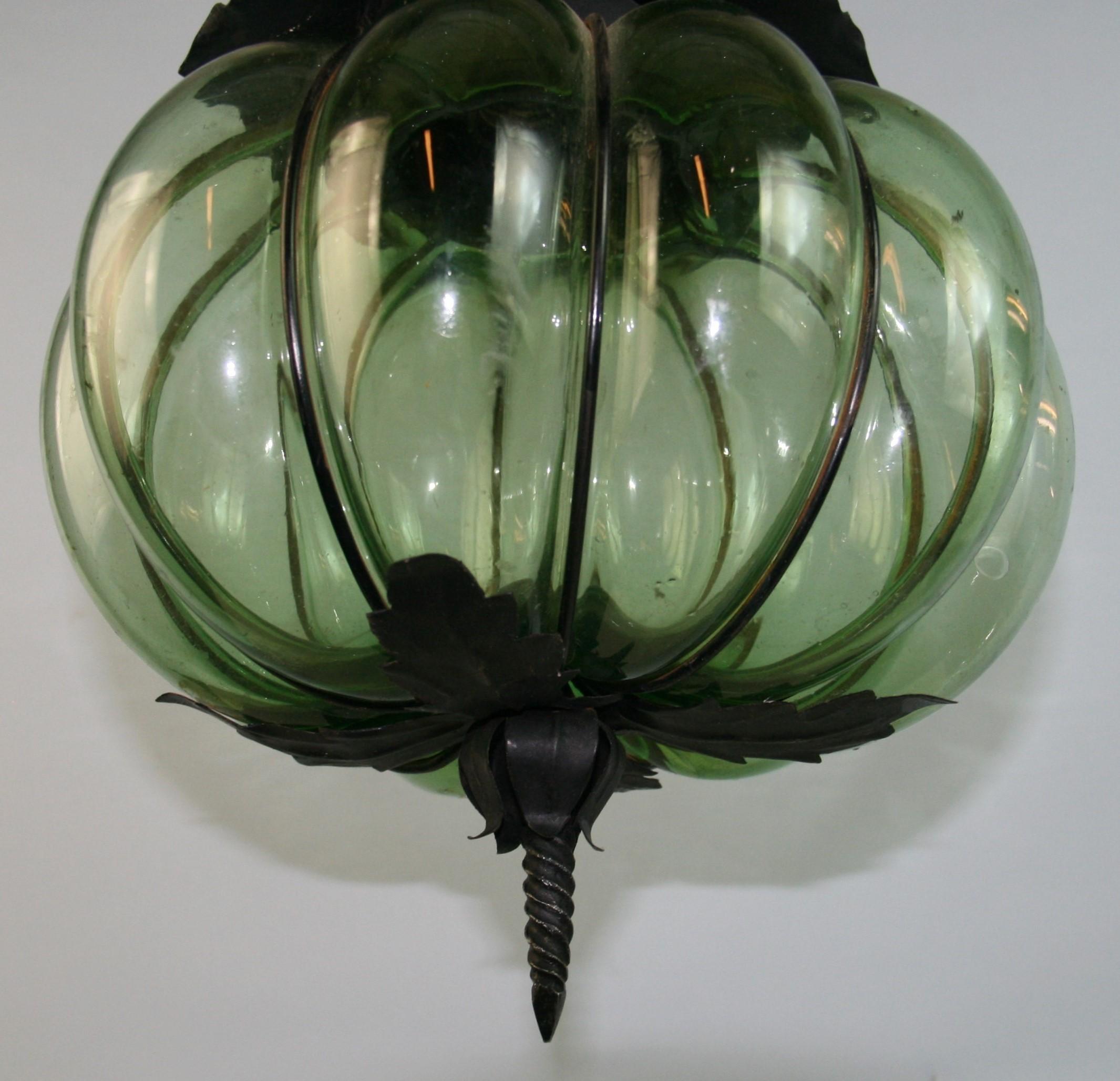 Murano Green Glass Pendant 1970's For Sale 2