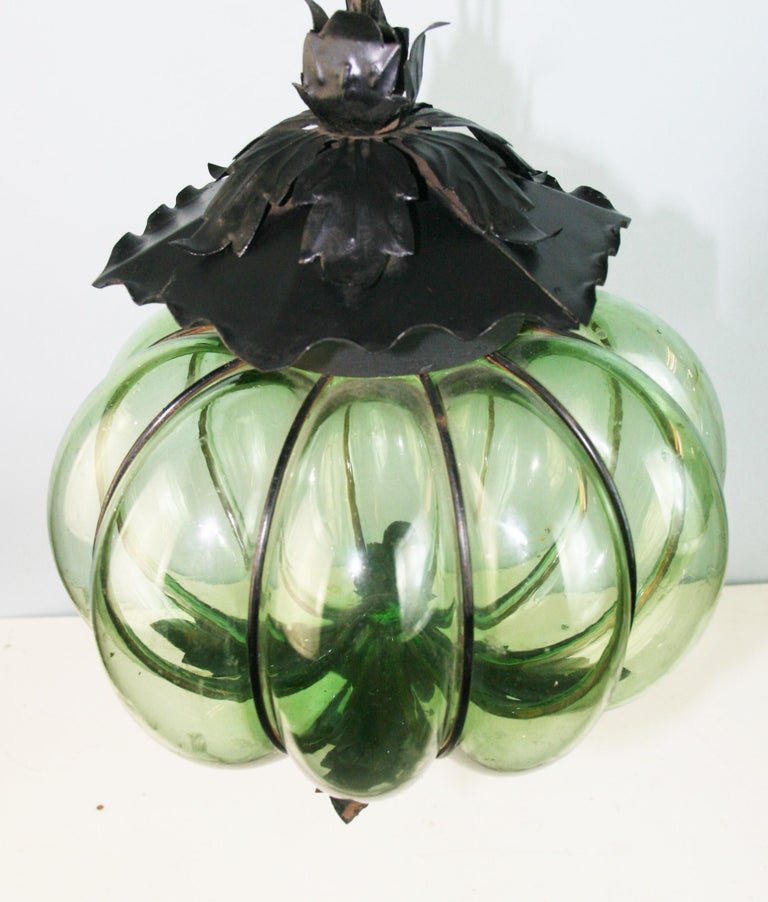 Murano Green Glass Pendant 1970's For Sale 3