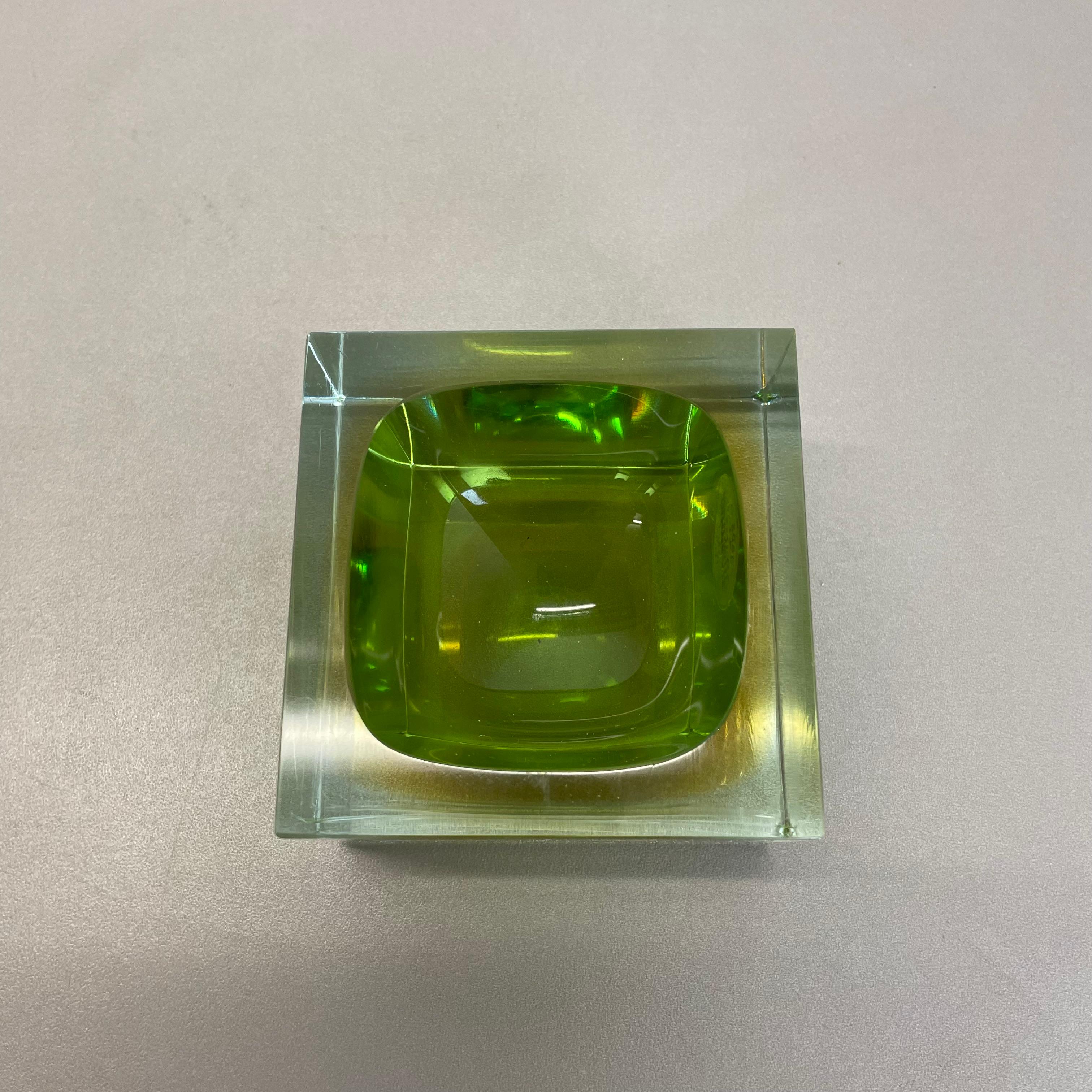 Murano green Glass Sommerso Block Cube Ashtray Element Flavio Poli, Italy, 1970s 6