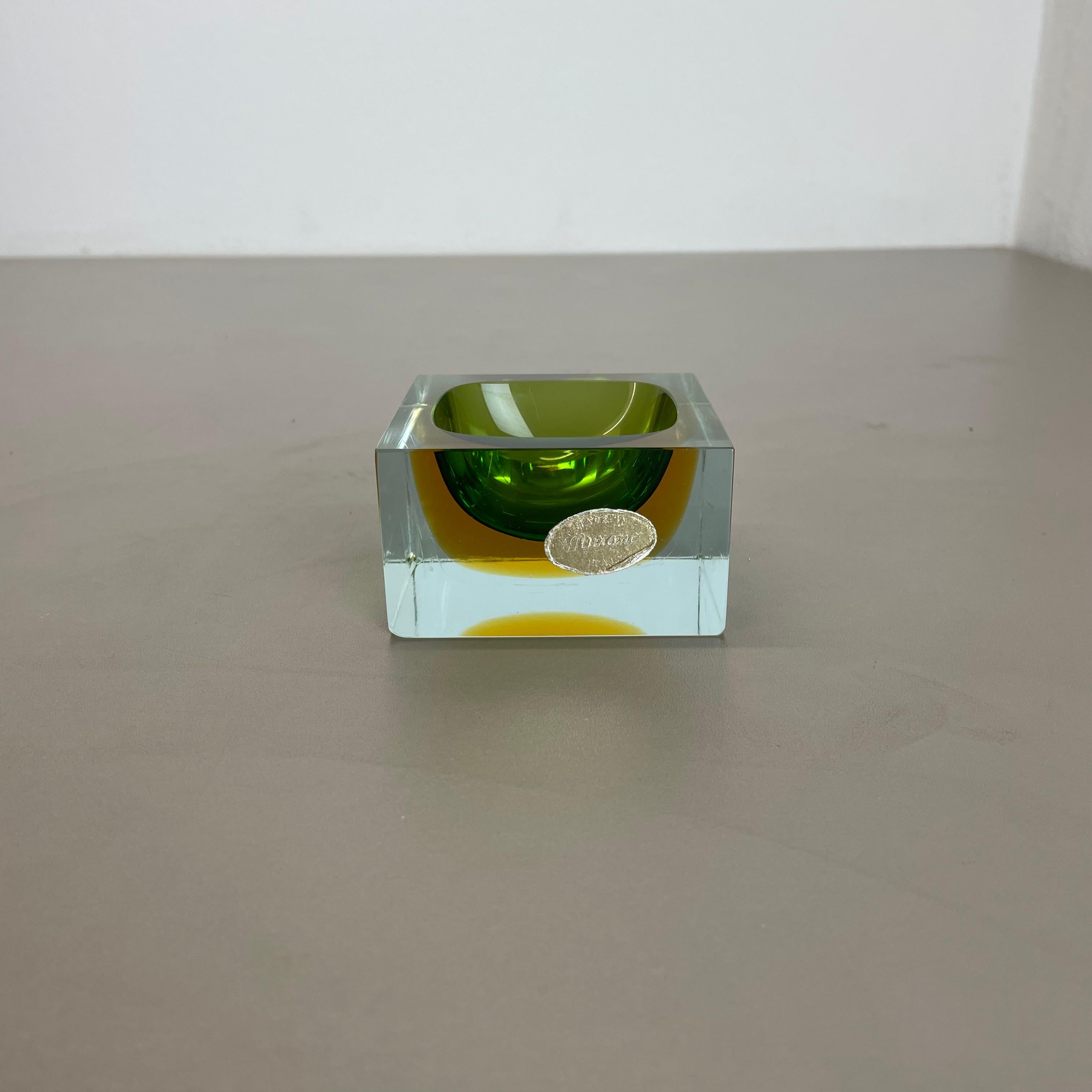 Mid-Century Modern Murano green Glass Sommerso Block Cube Ashtray Element Flavio Poli, Italy, 1970s