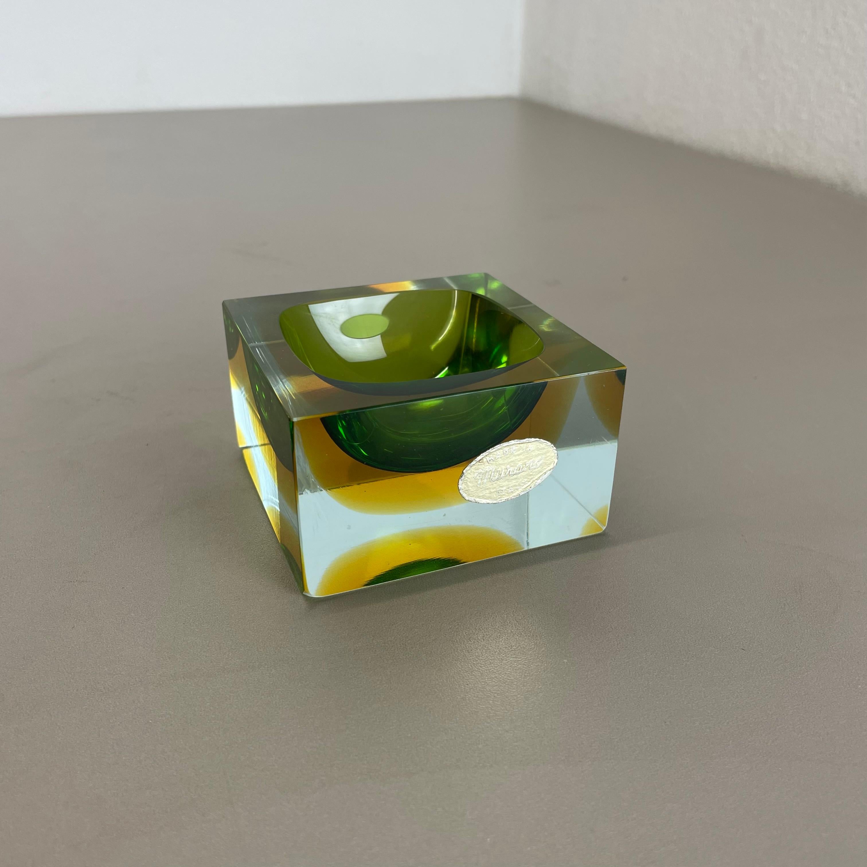 Italian Murano green Glass Sommerso Block Cube Ashtray Element Flavio Poli, Italy, 1970s